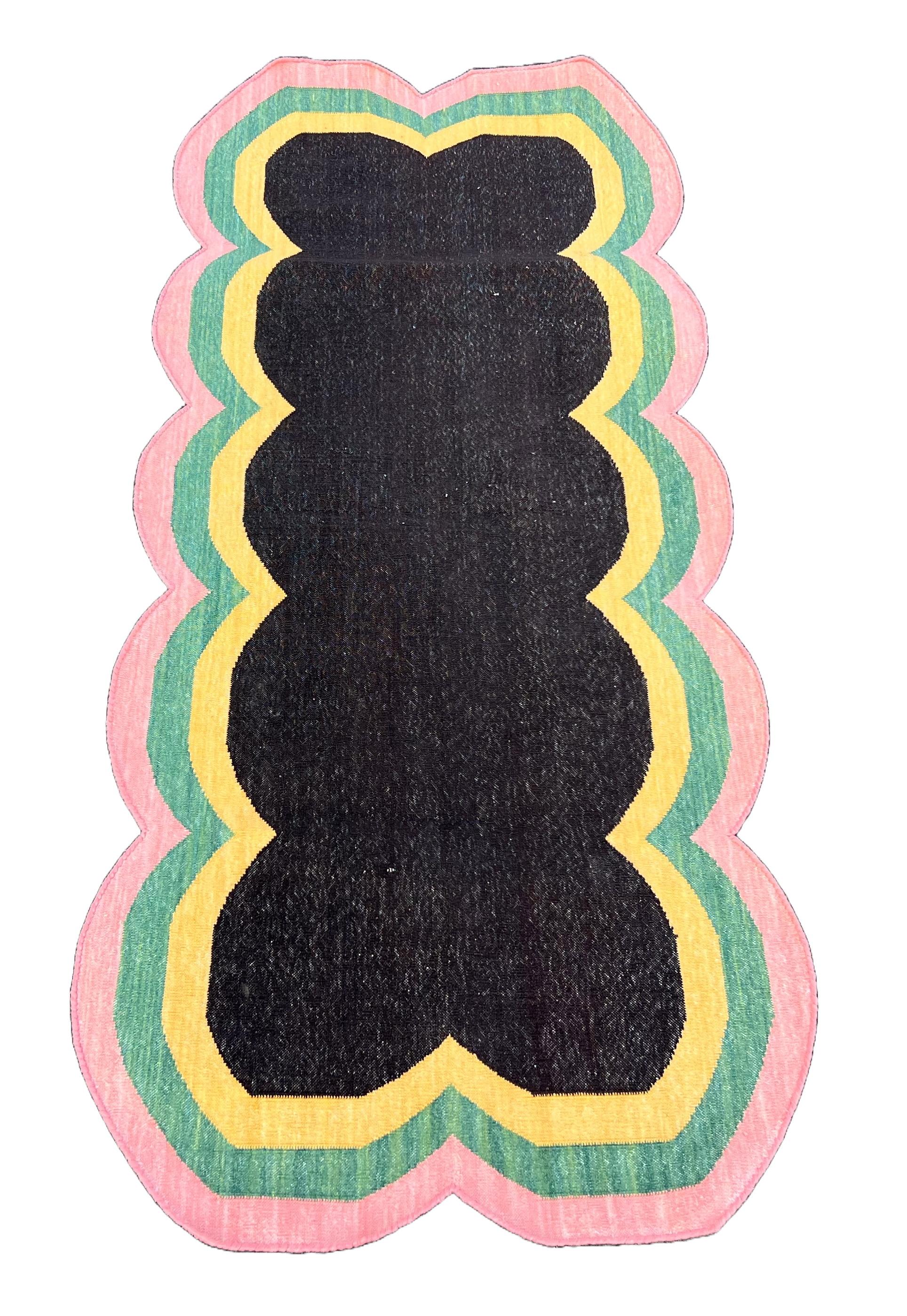 Chemin de table en coton fait à la main, 2x5 Brown, Pink Scalloped Indian Dhurrie Neuf - En vente à Jaipur, IN