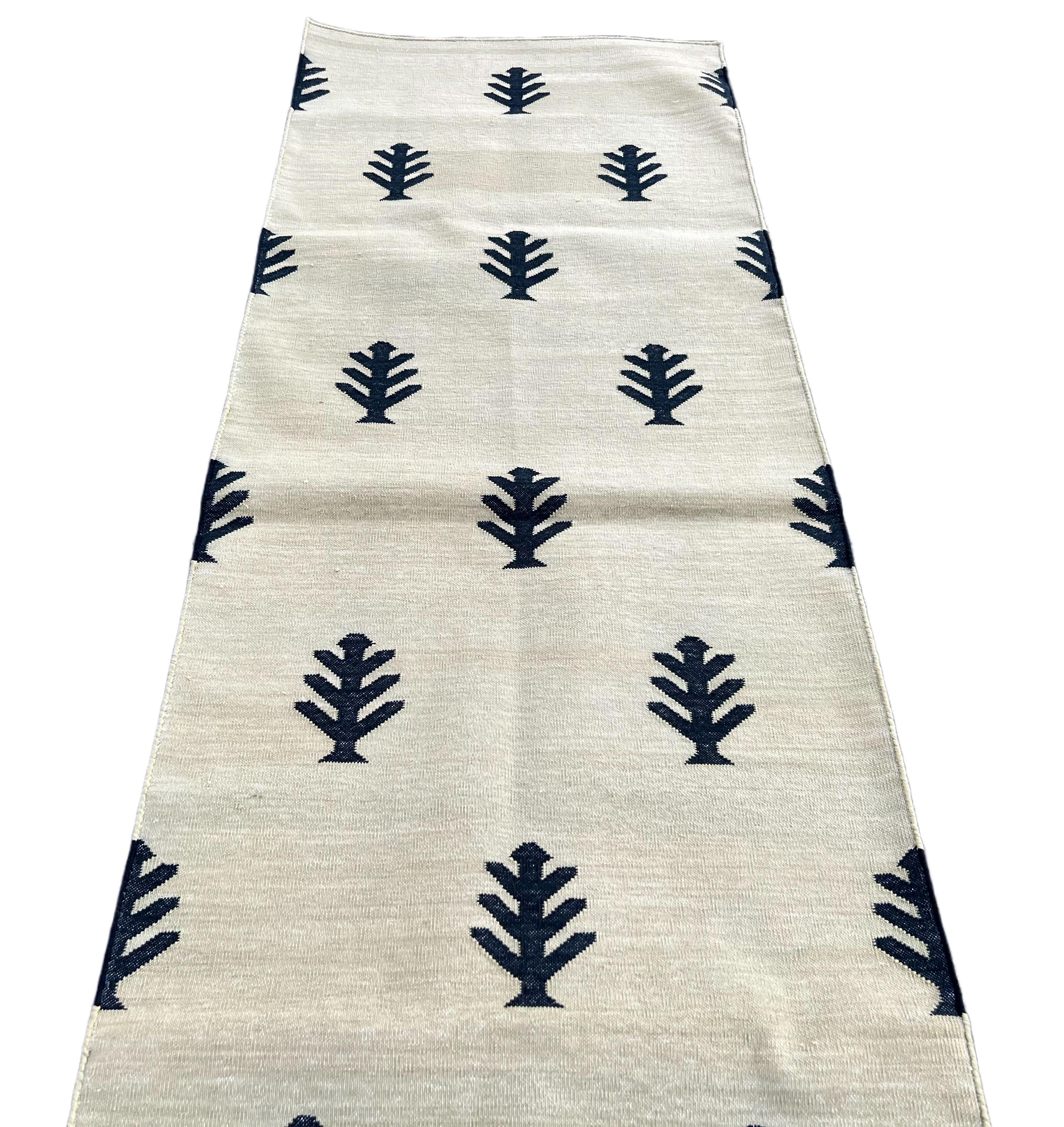 Mid-Century Modern Handmade Cotton Area Flat Weave Runner, 2x6 Green And Black Tree Indian Dhurrie For Sale