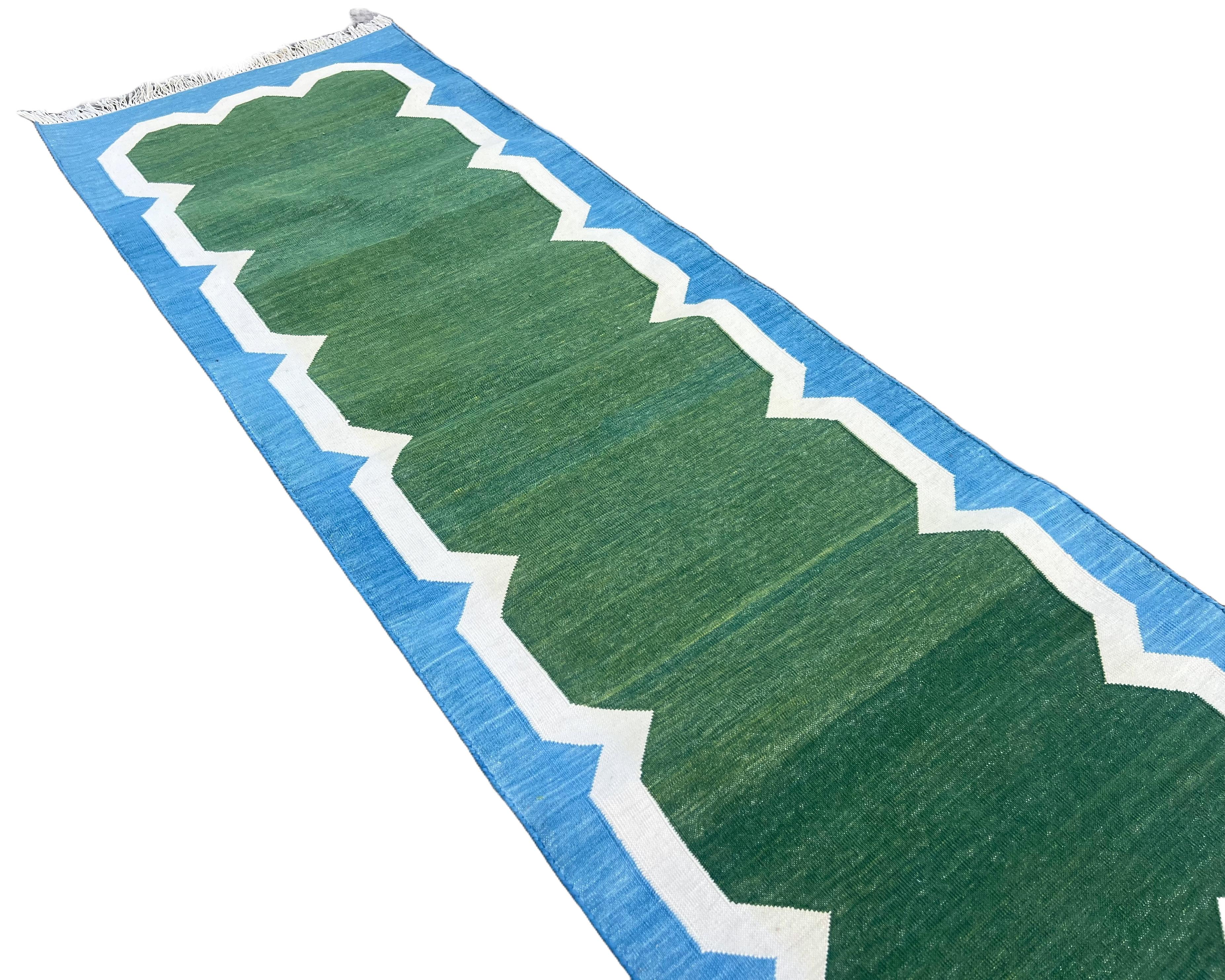 Handmade Cotton Area Flat Weave Runner, 2x6 Green, Blue Scalloped Indian Dhurrie In New Condition For Sale In Jaipur, IN