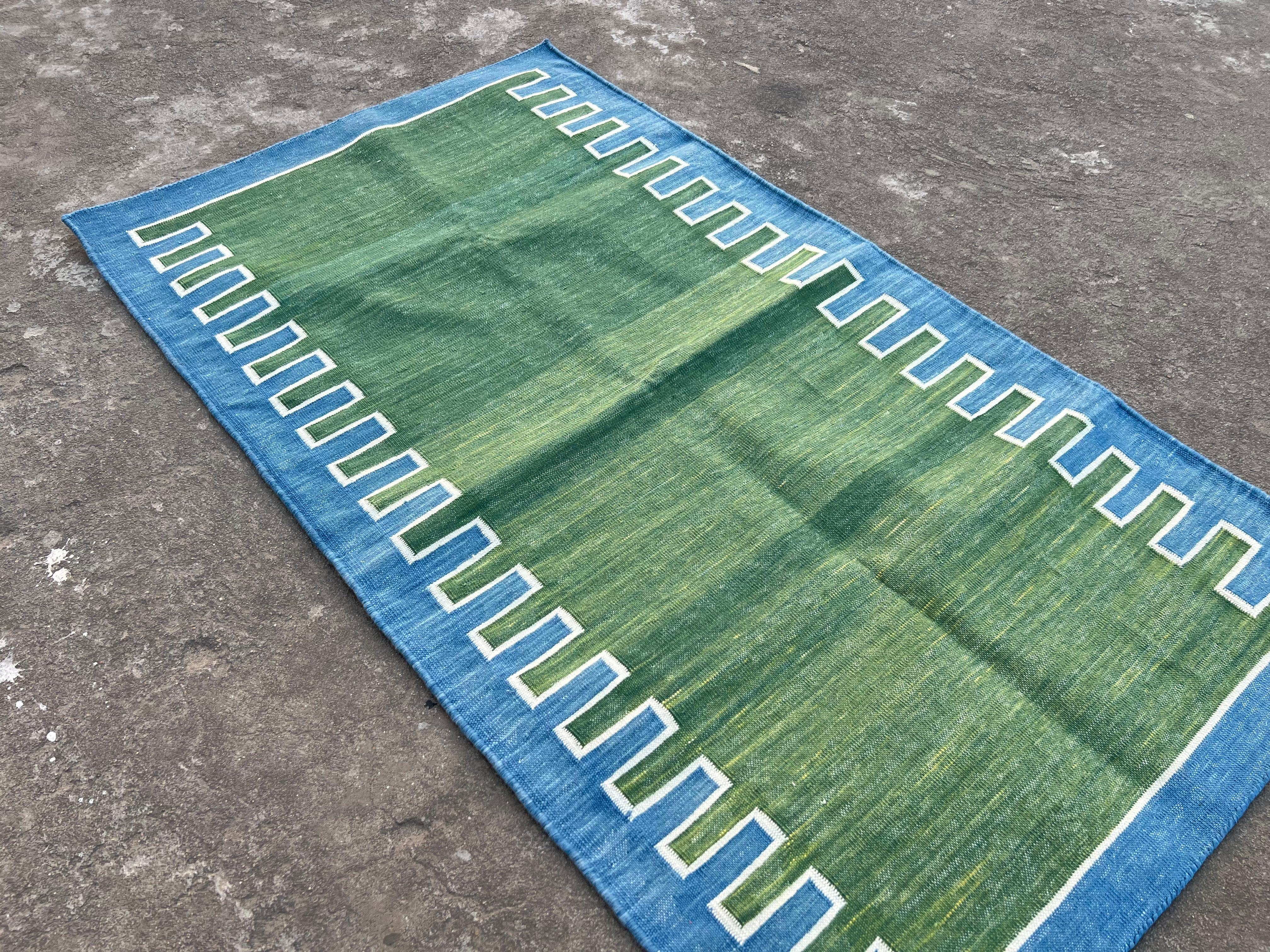 Chemin de table en coton fait à la main, 2x6 Vert, Bleu Zig Zag Striped Dhurrie en vente 2