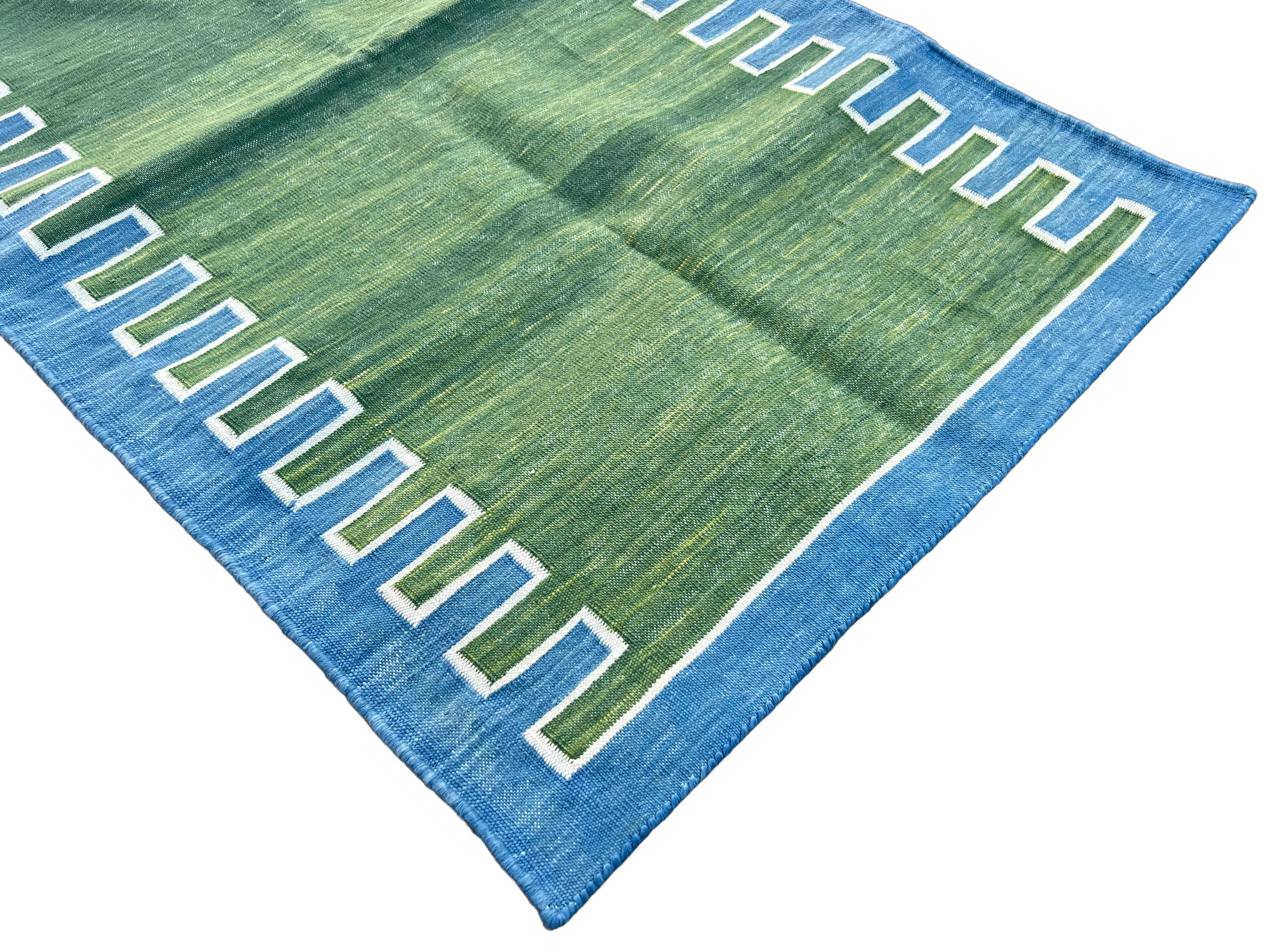 Chemin de table en coton fait à la main, 2x6 Vert, Bleu Zig Zag Striped Dhurrie Neuf - En vente à Jaipur, IN