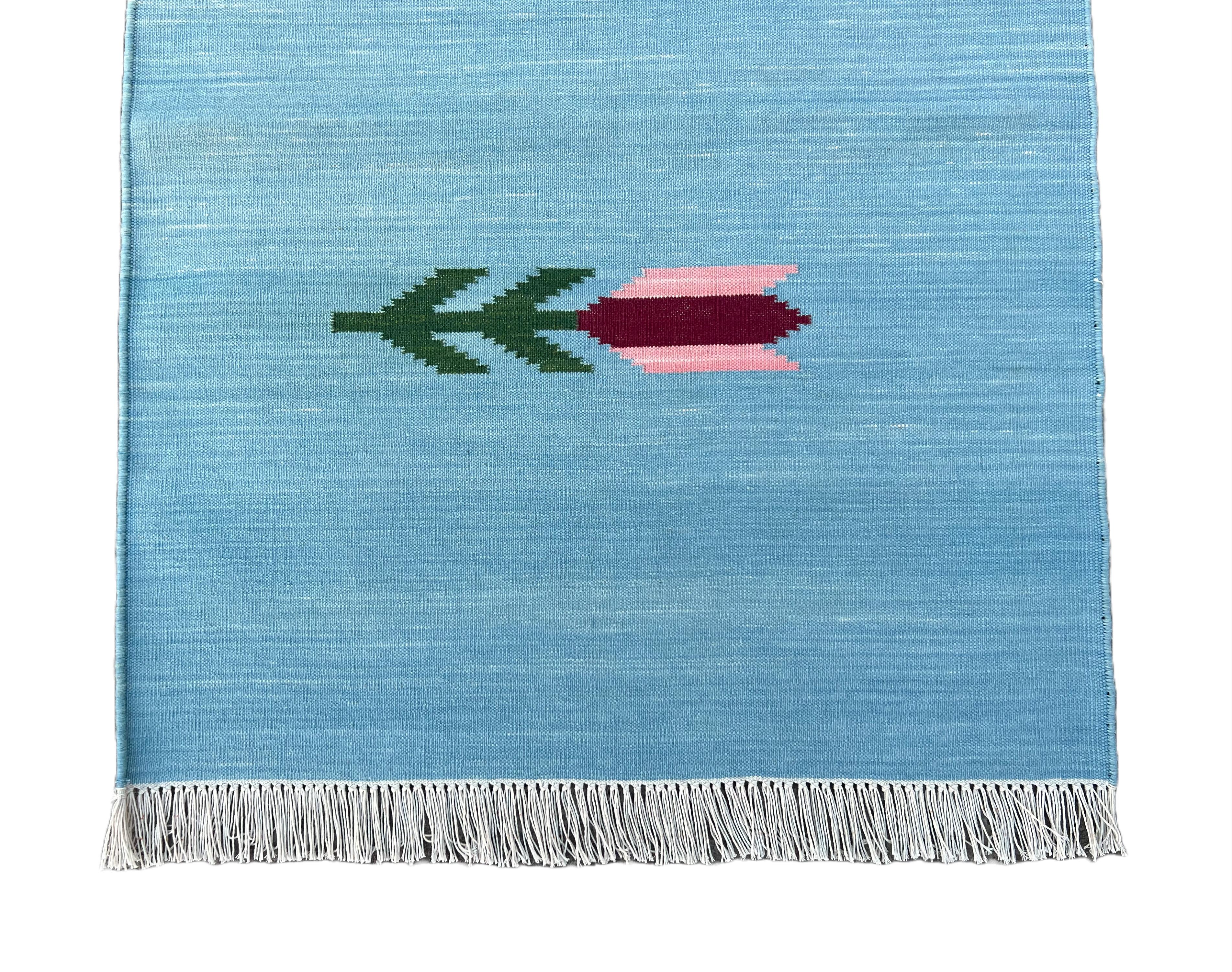 Tissé à la main Tapis Dhurrie indien à tissage plat fait à la main, 2x8, à feuilles bleues et vertes en vente
