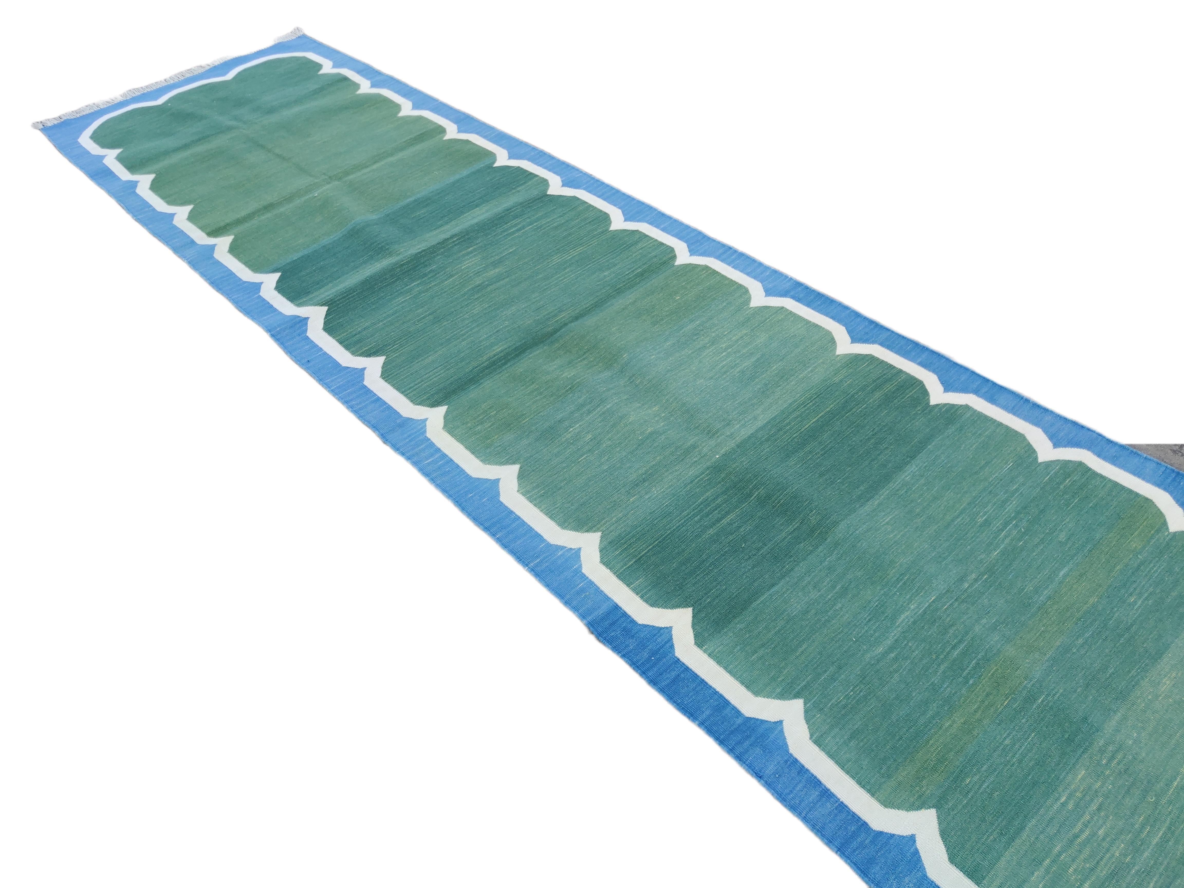 Handmade Cotton Area Flat Weave Runner, 3x10 Green, Blue Scallop Indian Dhurrie In New Condition For Sale In Jaipur, IN