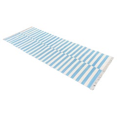 Runner a trama piatta in cotone fatto a mano, 3x8 a righe bianche e blu, indiano Dhurrie