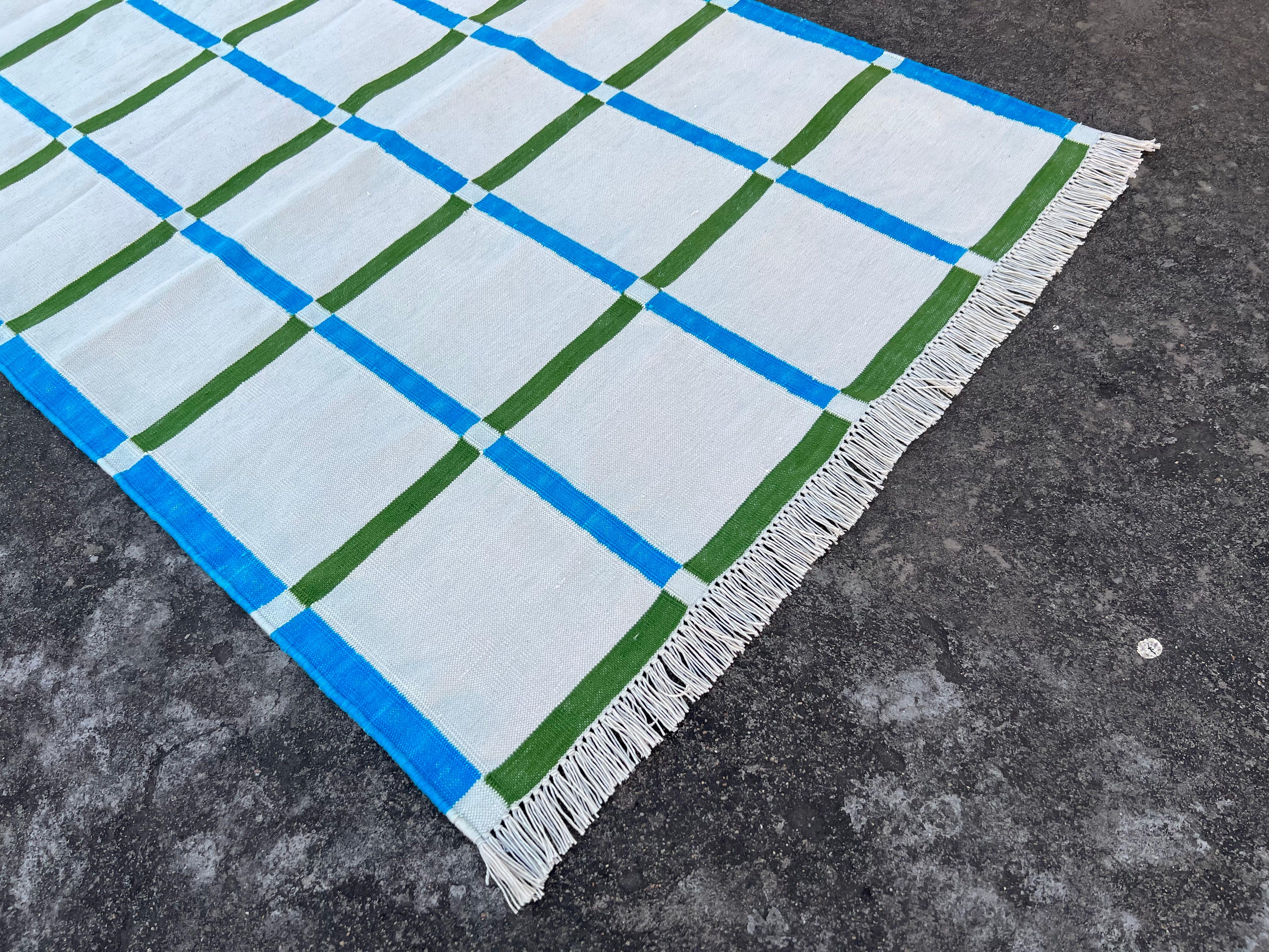 Indiano Runner a tessitura piatta in cotone fatto a mano, 3x8 a quadretti crema e verde, indiano Dhurrie in vendita