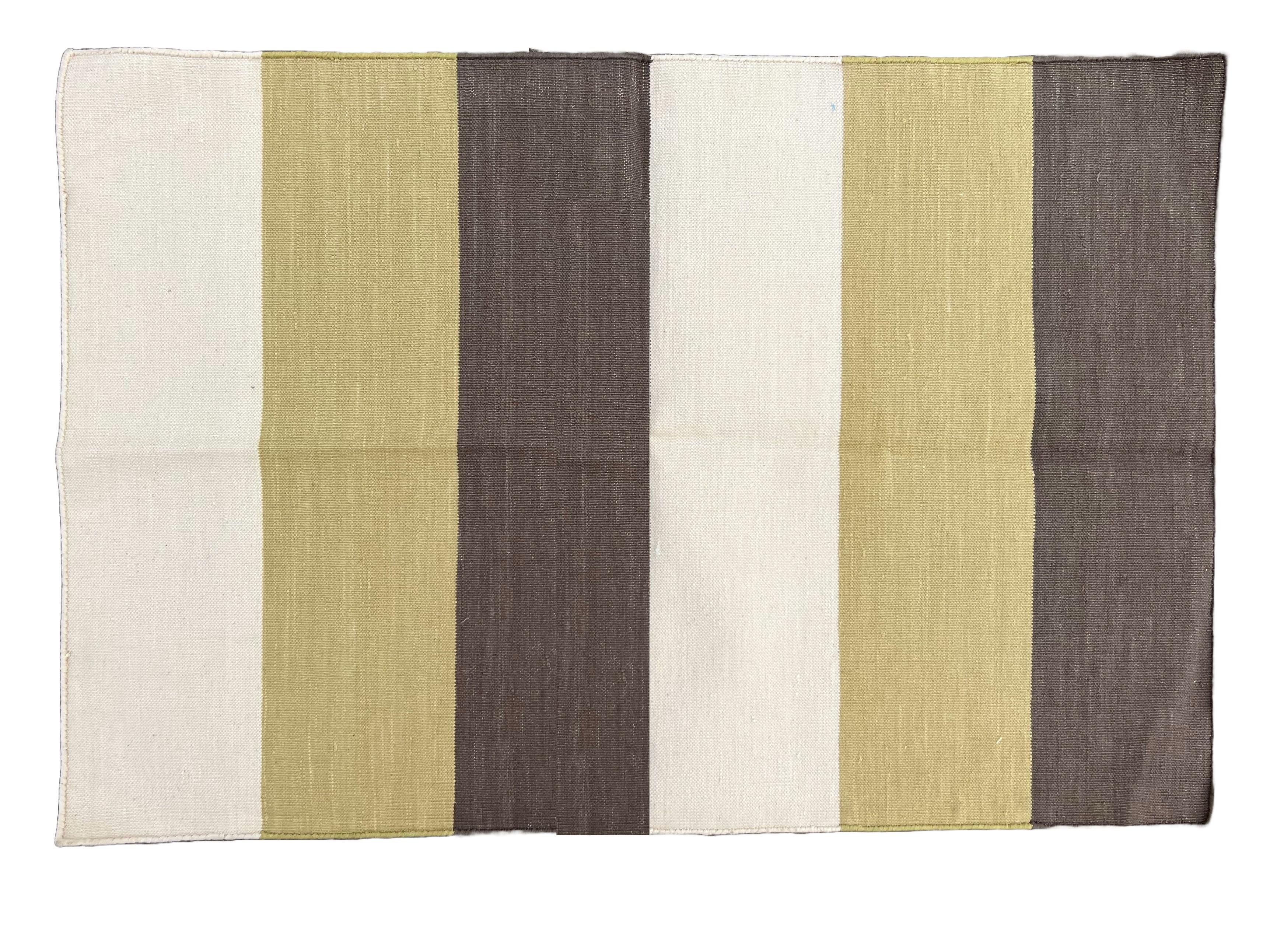 Handmade Cotton Flat Weave Area Rug, 2x3 Brown and Cream Striped Indian Dhurrie (Moderne der Mitte des Jahrhunderts) im Angebot