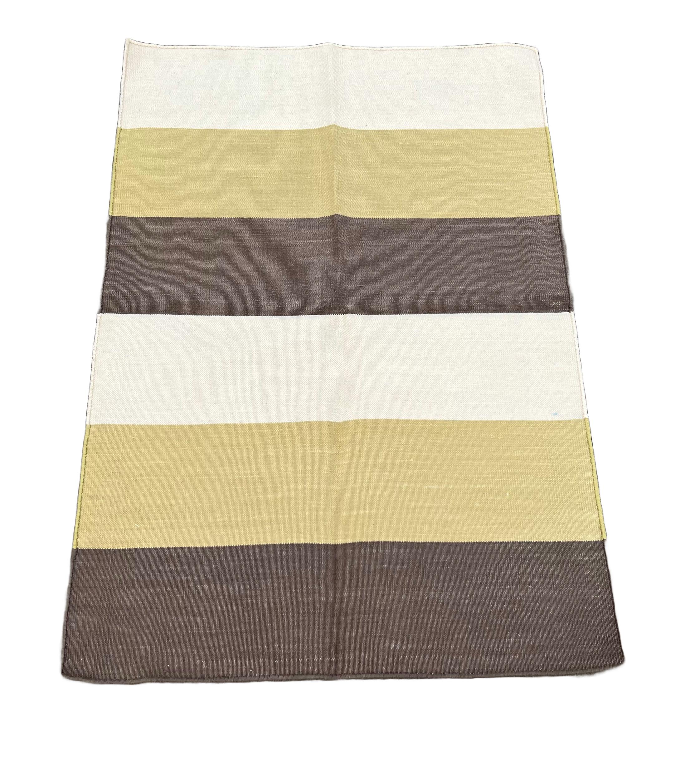 Handmade Cotton Flat Weave Area Rug, 2x3 Brown and Cream Striped Indian Dhurrie (Handgewebt) im Angebot