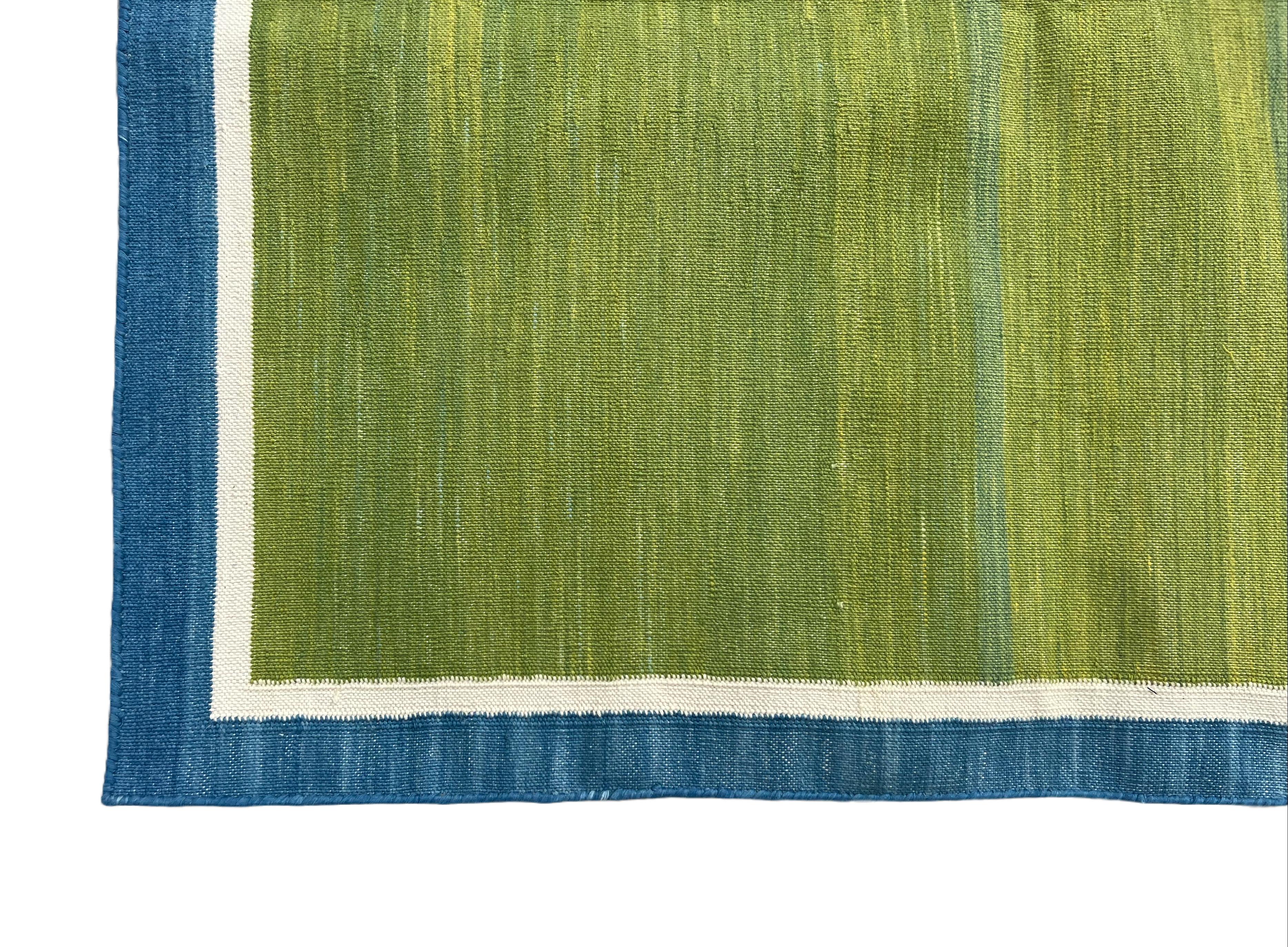 Tappeto per l'area a trama piatta in cotone fatto a mano, 3x5 a righe verdi e blu, indiano Dhurrie In condizioni Nuovo in vendita a Jaipur, IN