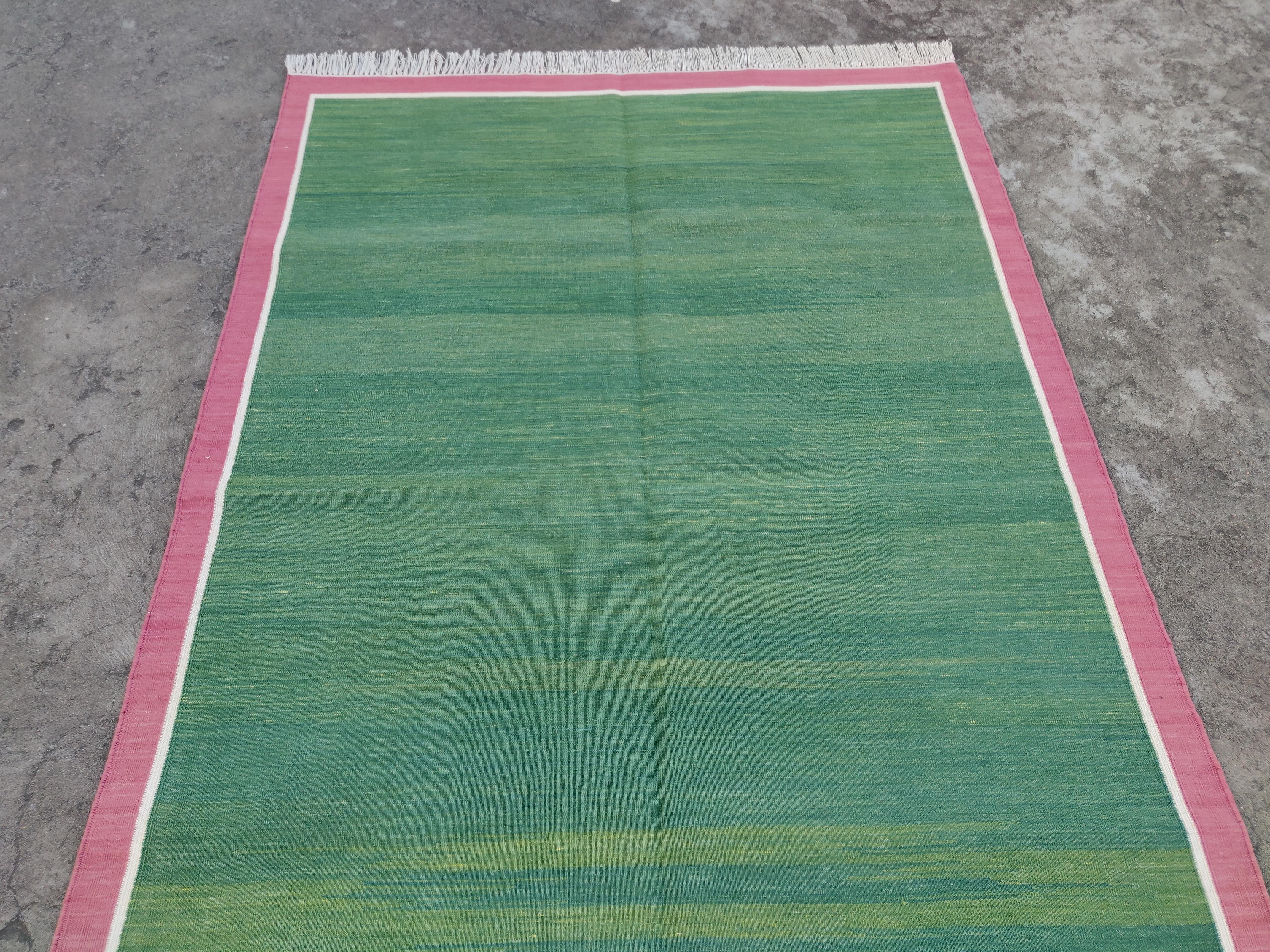 Handmade Cotton Flat Weave Area Rug, 4x6 Green And Pink Indian Dhurrie Kilim Rug For Sale 2