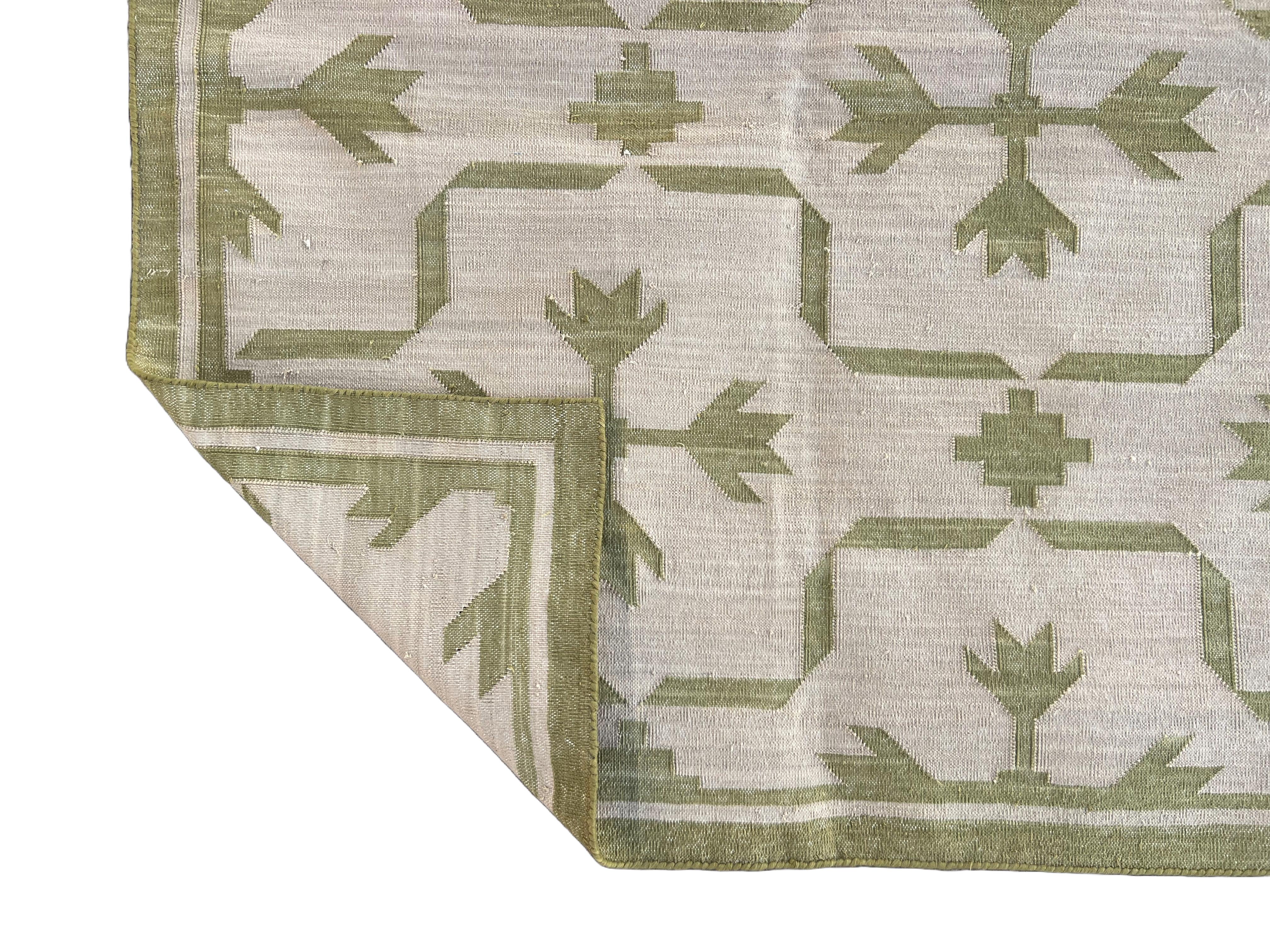 Hand-Woven Handmade Cotton Flat Weave Area Rug, 6x9 Beige And Green Leaf Indian Dhurrie Rug For Sale