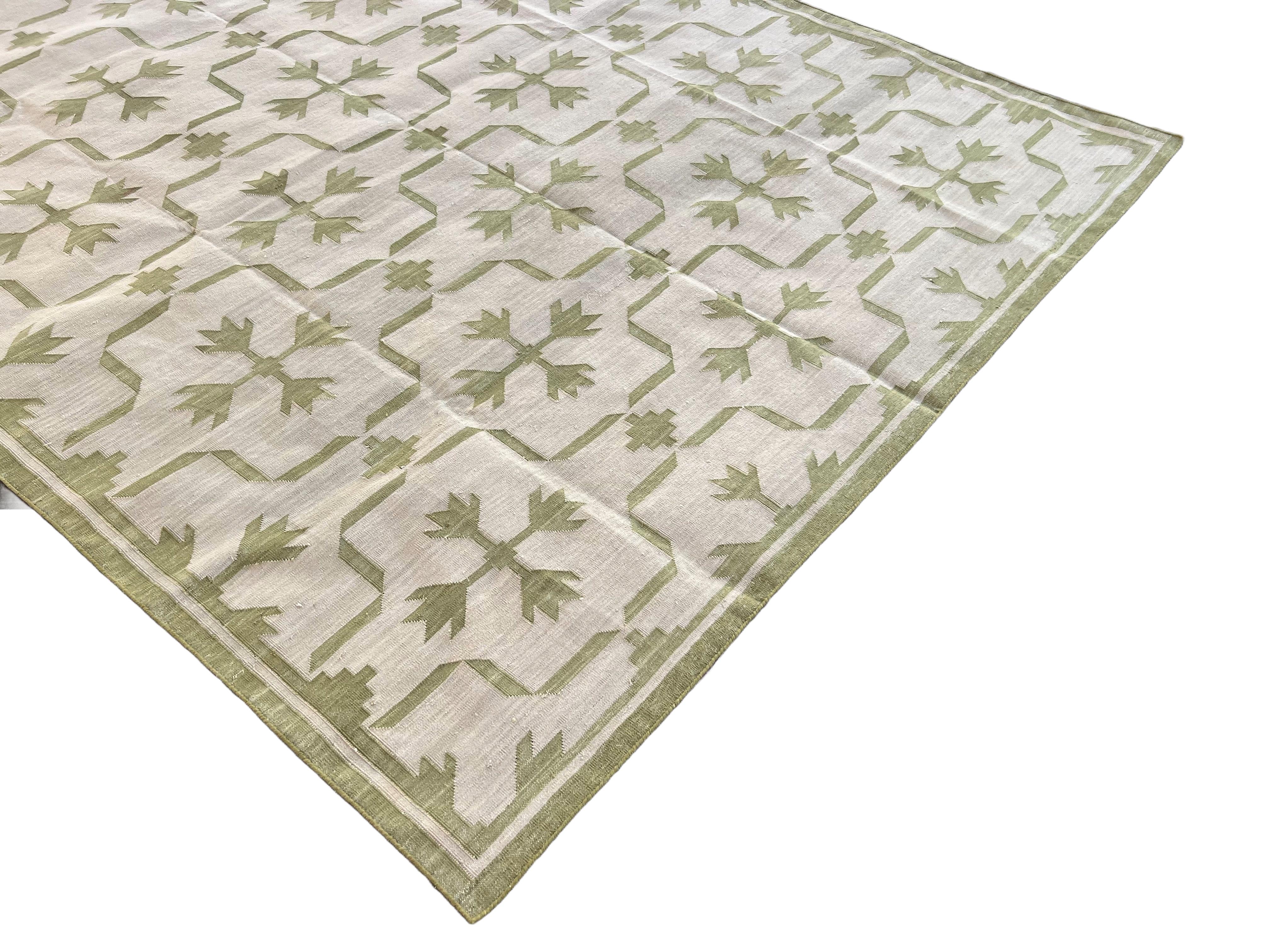 Handmade Cotton Flat Weave Area Rug, 6x9 Beige And Green Leaf Indian Dhurrie Rug For Sale 3