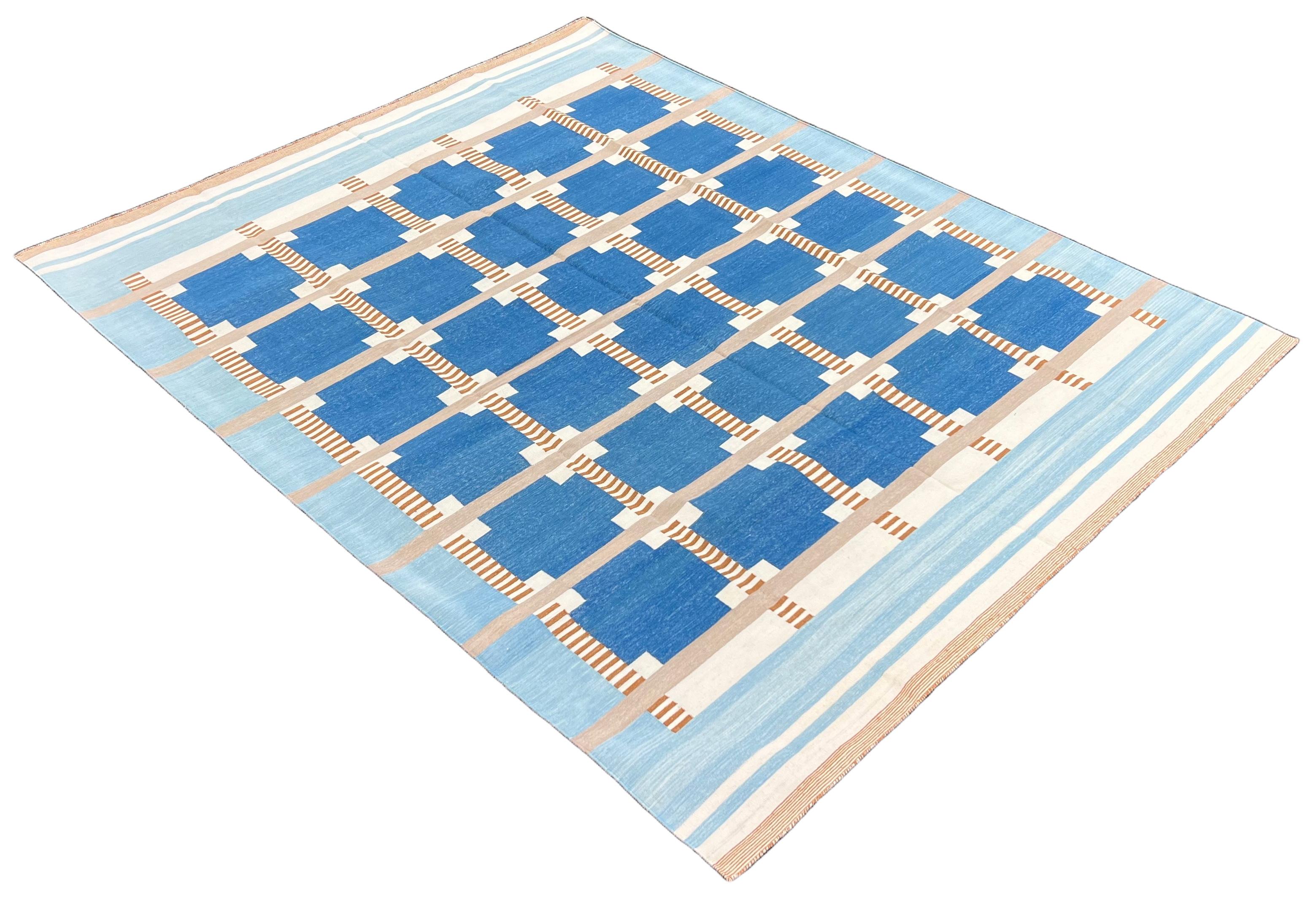 Handmade Cotton Flat Weave Area Rug, 6x9 Blue And Beige Geometric Indian Dhurrie For Sale 5
