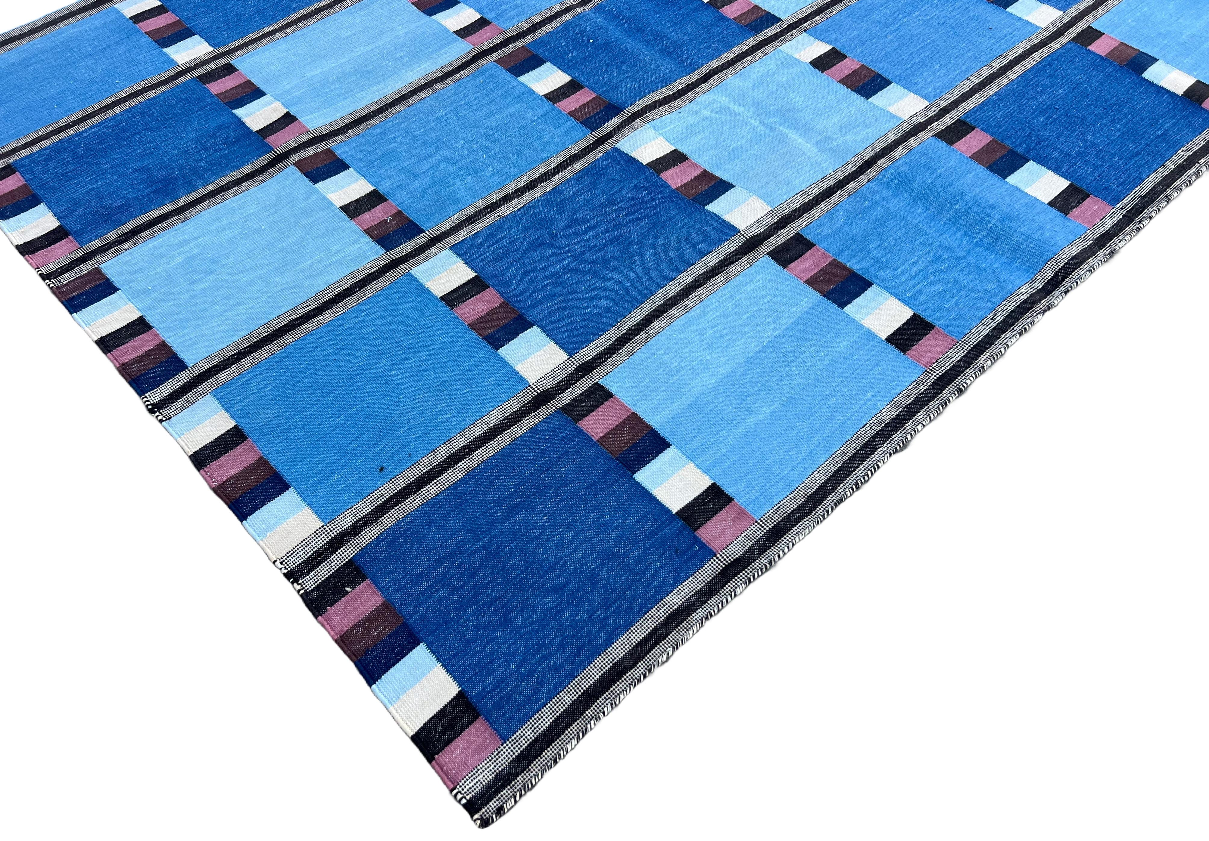 Tappeto fatto a mano in cotone a trama piatta, 10x14 blu, crema indiano a quadri geometrici Dhurrie in vendita 3