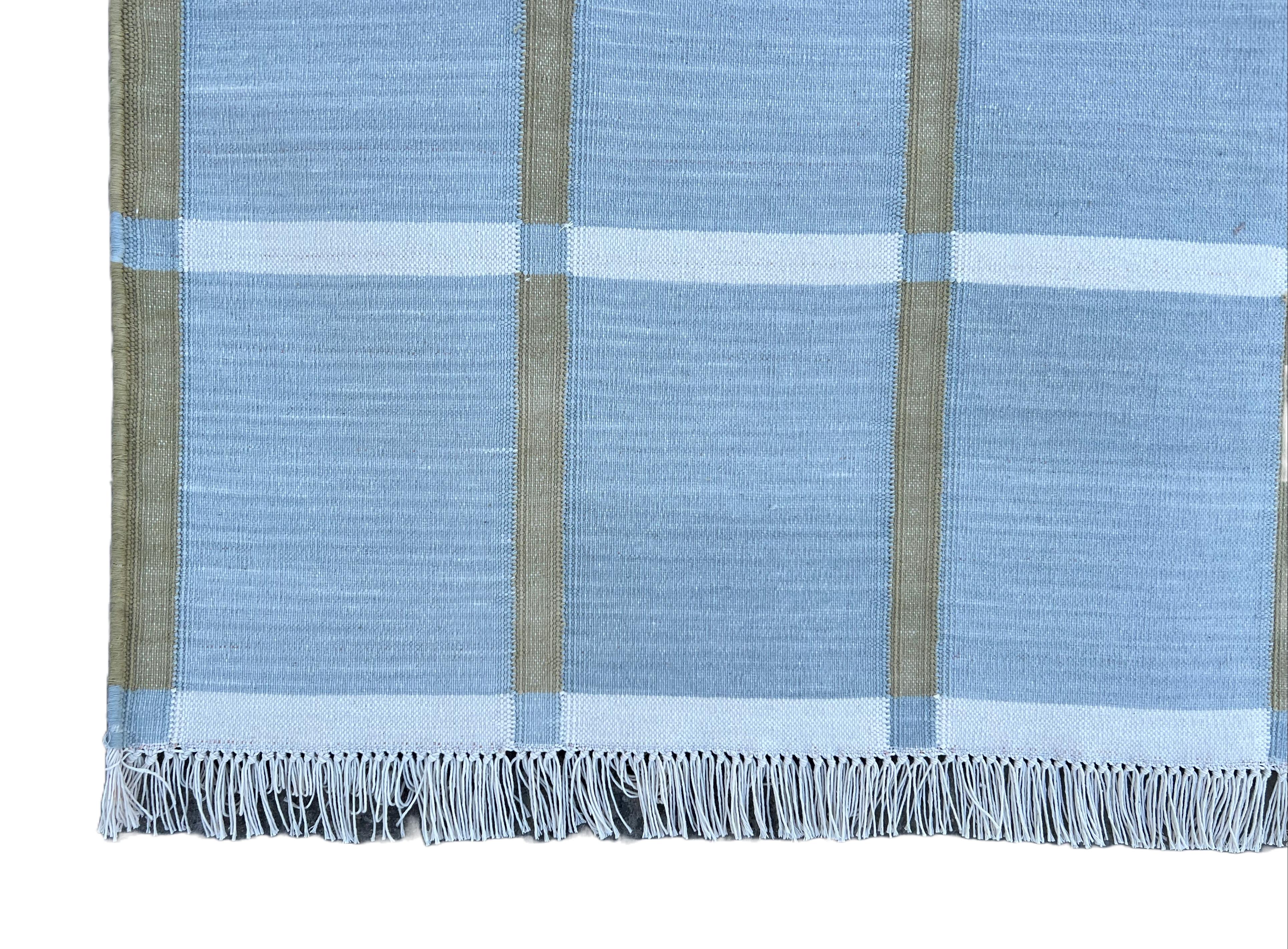 Handmade Cotton Flat Weave Rug, 4x6 Grey, Green Windowpane Check Indian Dhurrie For Sale 2