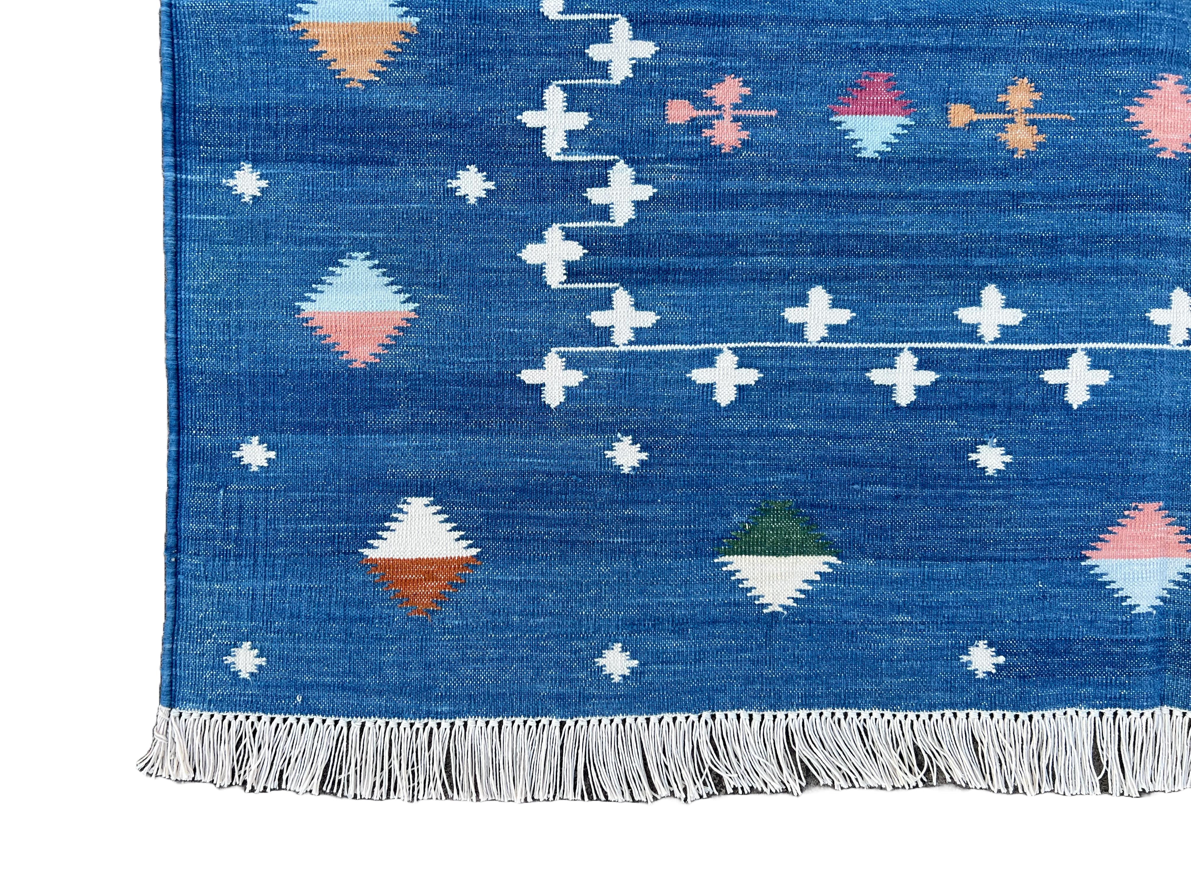 Handmade Cotton Flat Weave Rug, 4x6 Indigo Blue Shooting Star Indian Dhurrie Rug For Sale 1