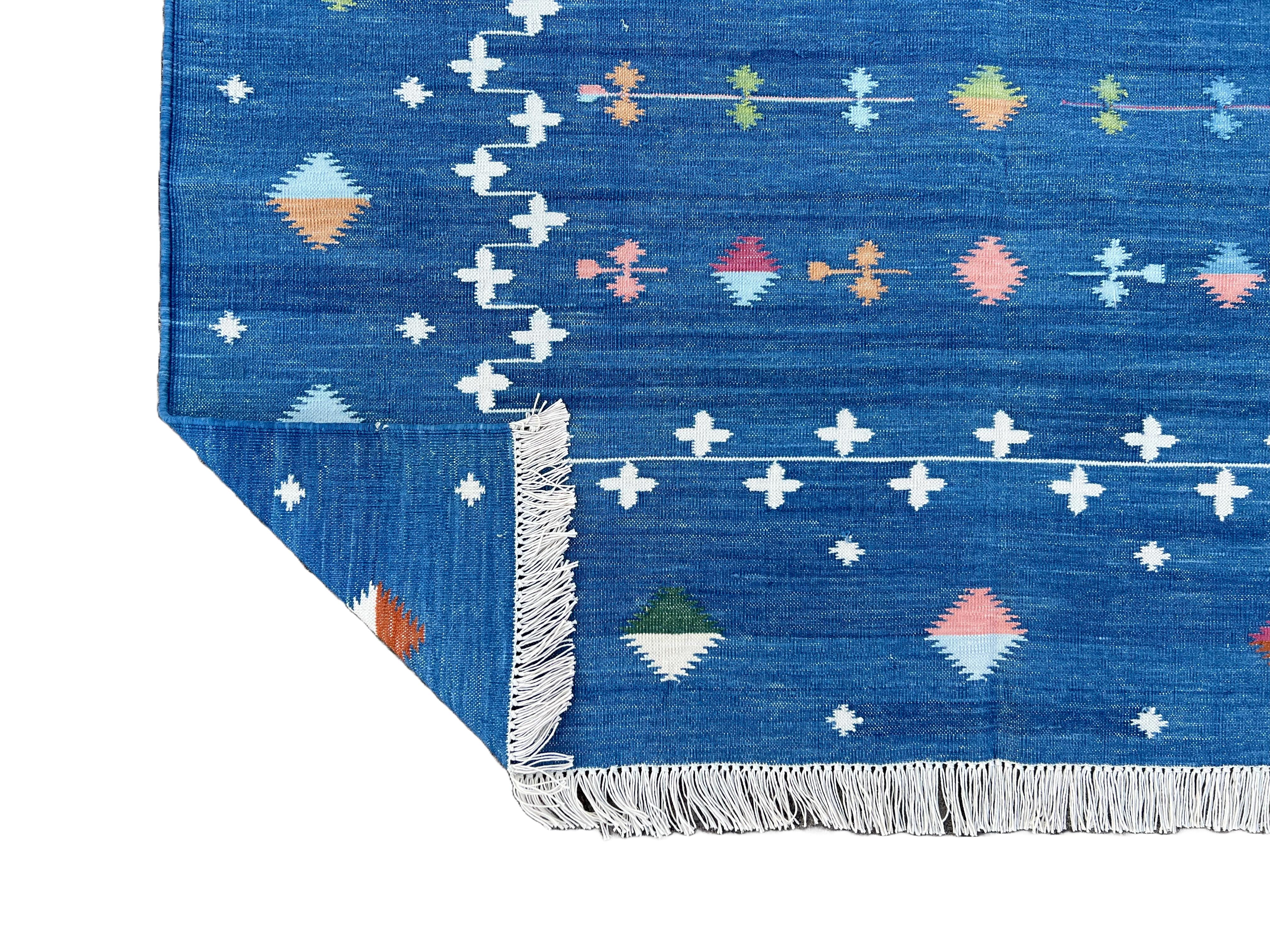 Handmade Cotton Flat Weave Rug, 4x6 Indigo Blue Shooting Star Indian Dhurrie Rug For Sale 2