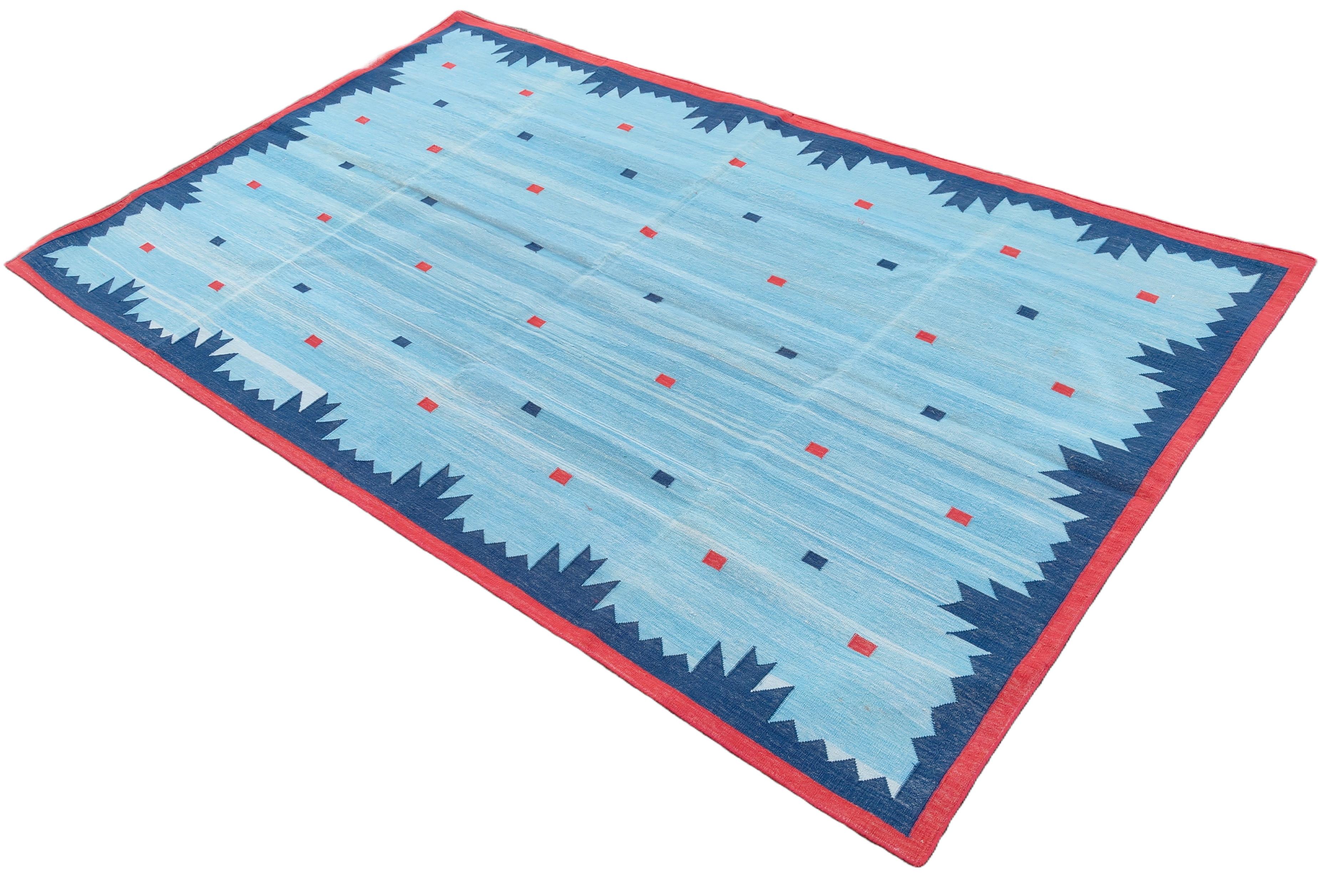 Tapis en coton tissé à la main, 5x8 Bleu Rouge Géométrique Diamant Indien Dhurrie en vente 3