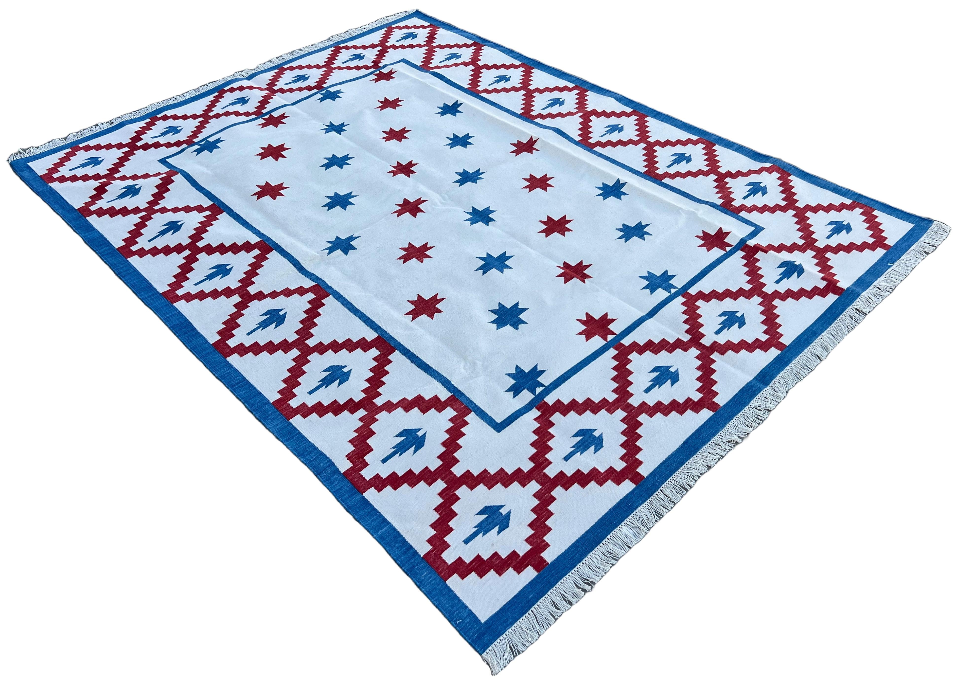 Tappeto fatto a mano in cotone a trama piatta, 6x9 Crema e Rosso Stella Geometrica Indiana Dhurrie in vendita 3