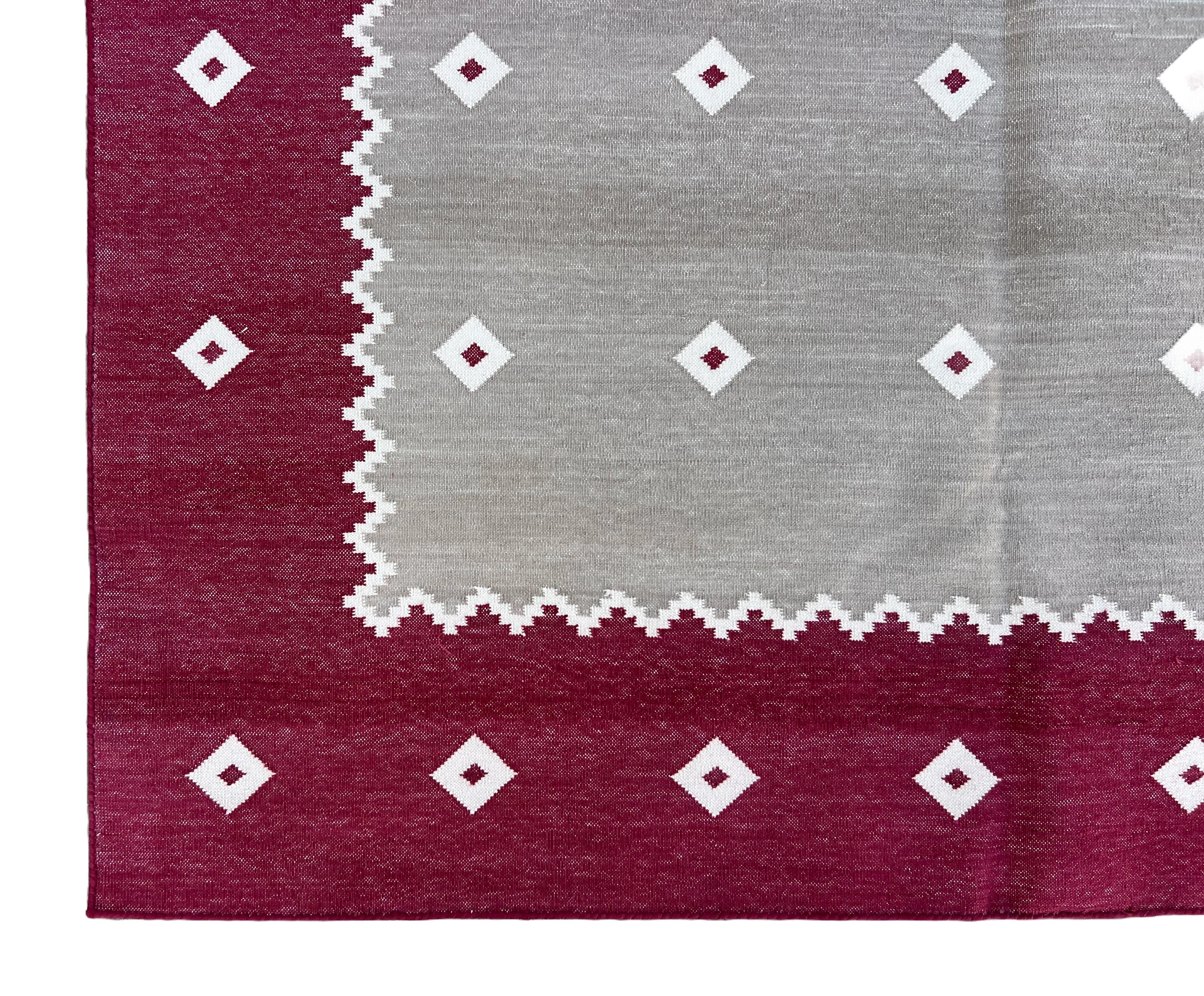 Tapis Dhurrie en coton tissé à la main, 8 x 10, beige, rose à motif de diamants indiens en vente 2