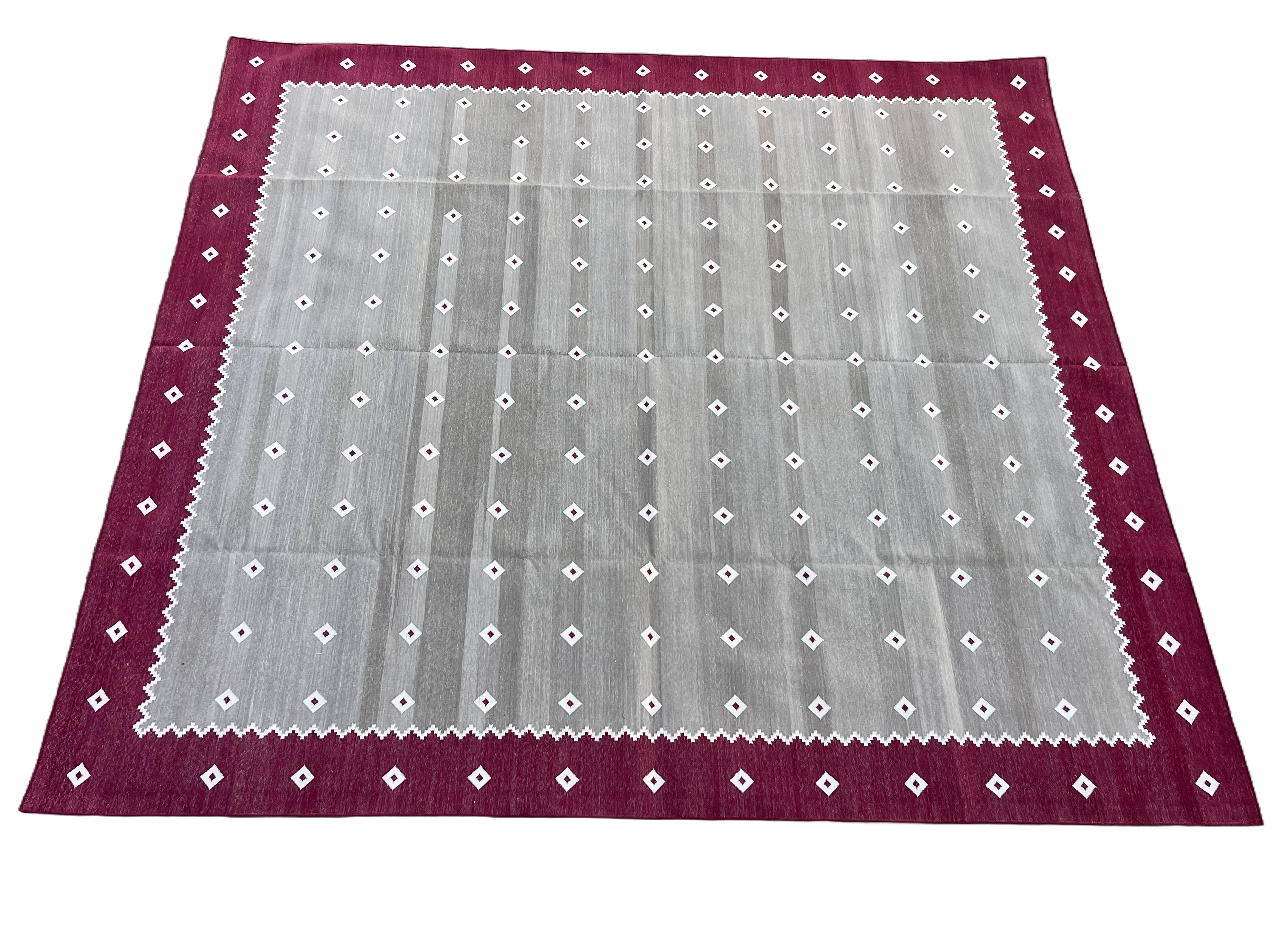 Mid-Century Modern Tapis Dhurrie en coton tissé à la main, 8 x 10, beige, rose à motif de diamants indiens en vente