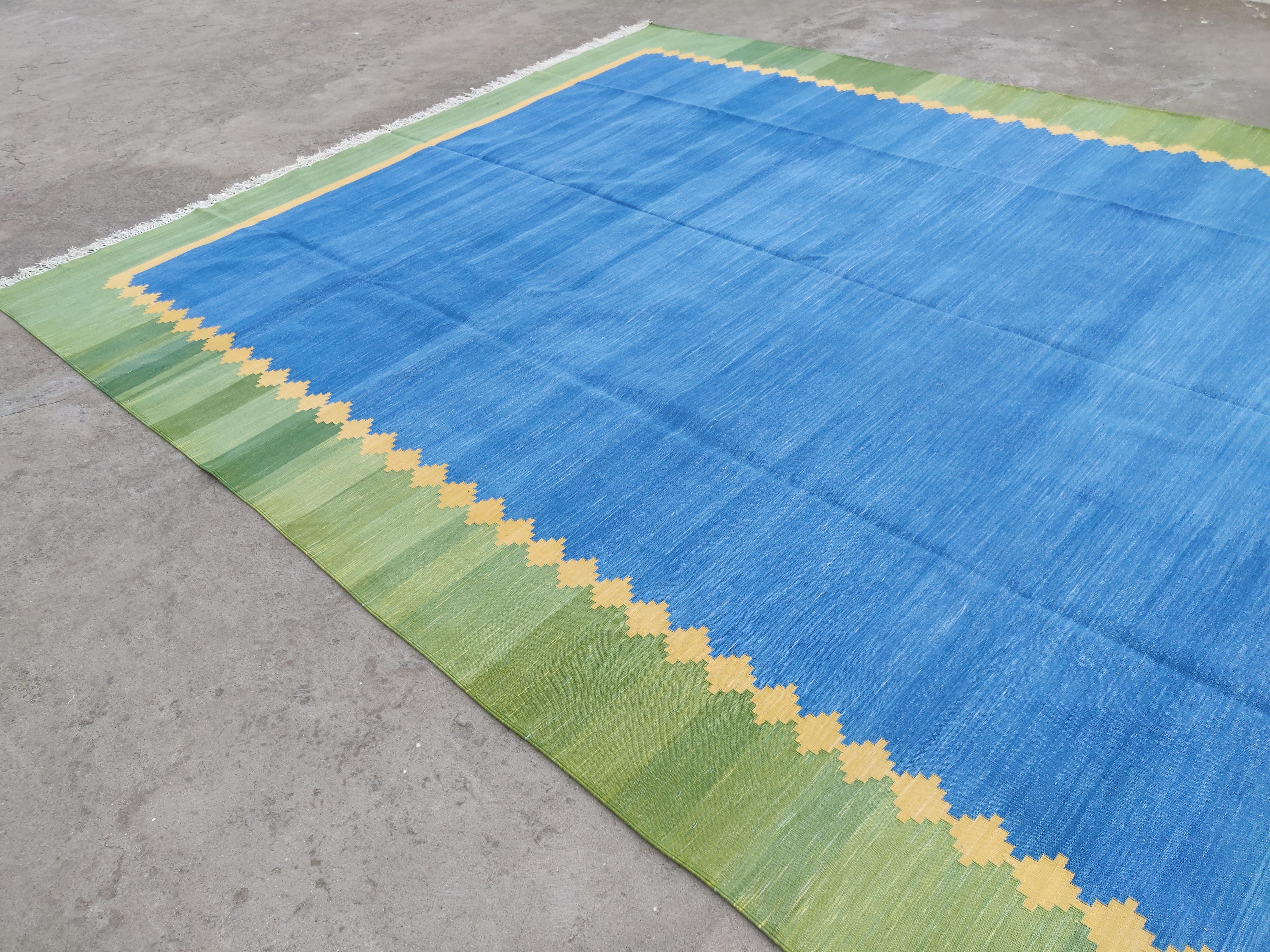 Handmade Cotton Flat Weave Rug, 8x10 Blue And Green Bordered Star Indian Dhurrie For Sale 1