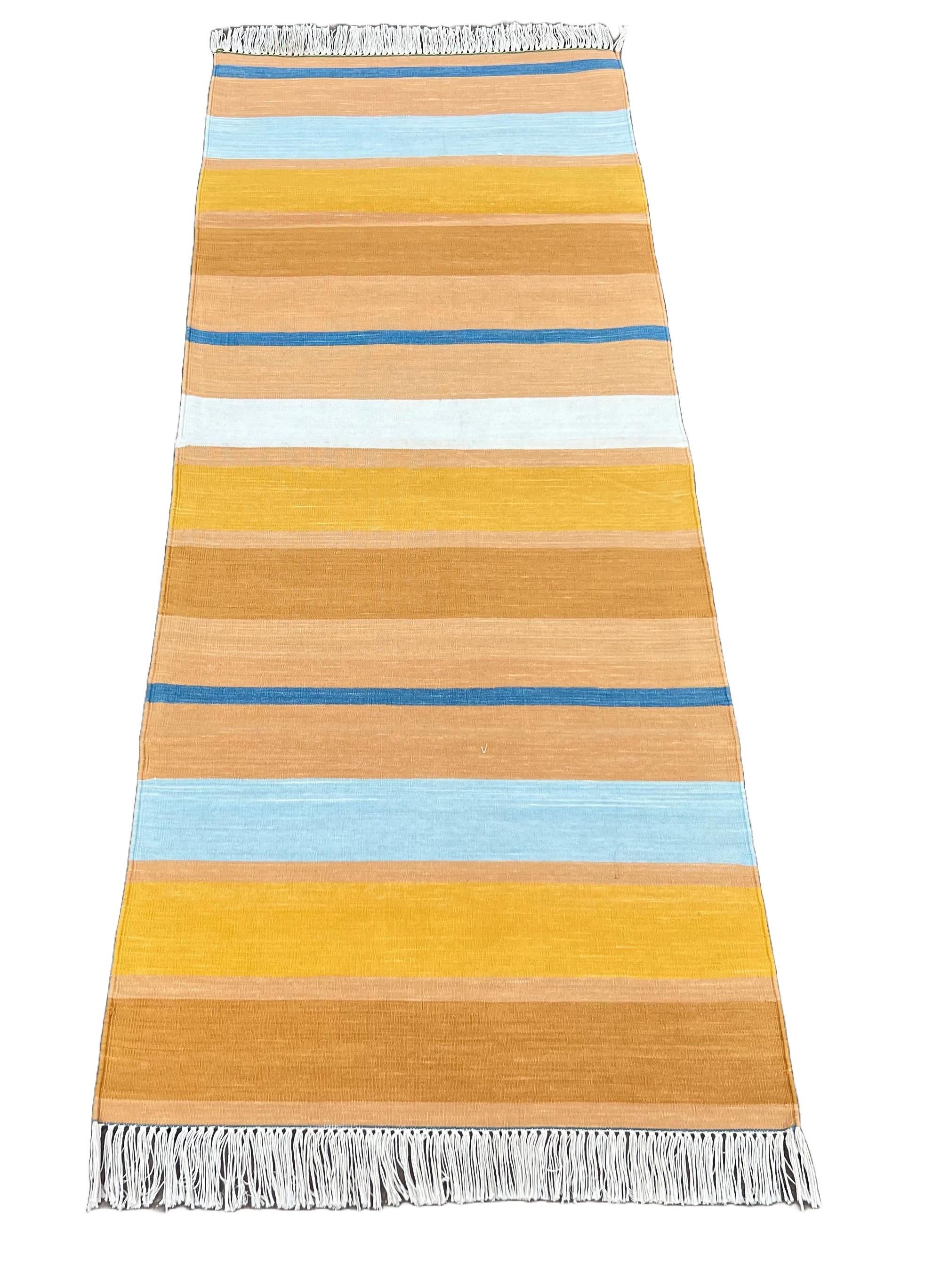Runner fatto a mano in cotone a trama piatta, 2x5,5 piedi a strisce indiane blu e marrone In condizioni Nuovo in vendita a Jaipur, IN