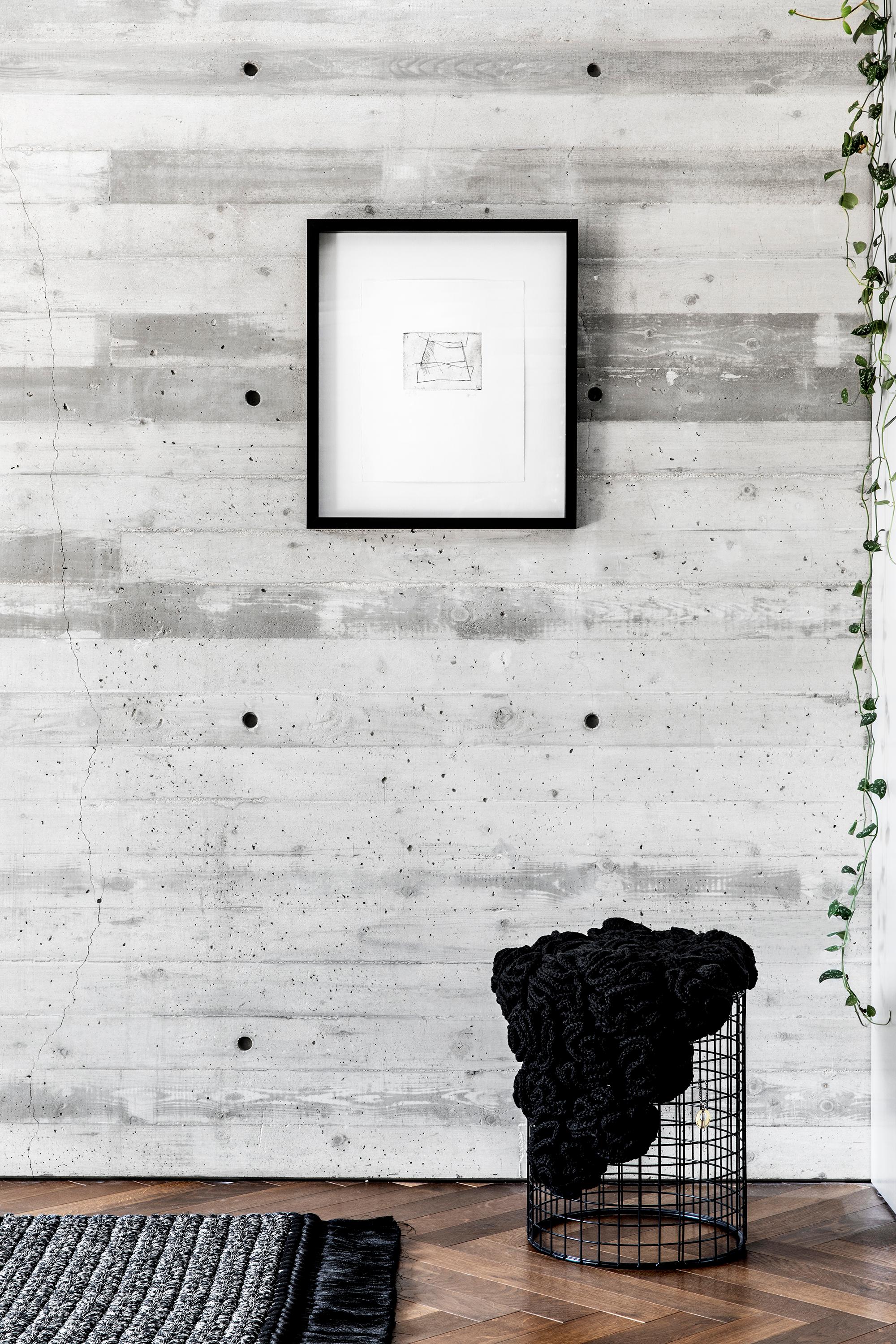 Handgefertigter gehäkelter 200x300 cm dicker Teppich aus grauem, schwarzem Stein mit Quasten (Israelisch) im Angebot