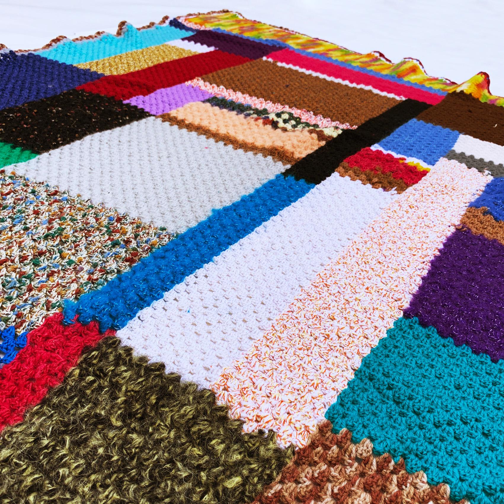 Fait main Couverture tricotée en patchwork fait main Canapé Lit Fauteuil en vente