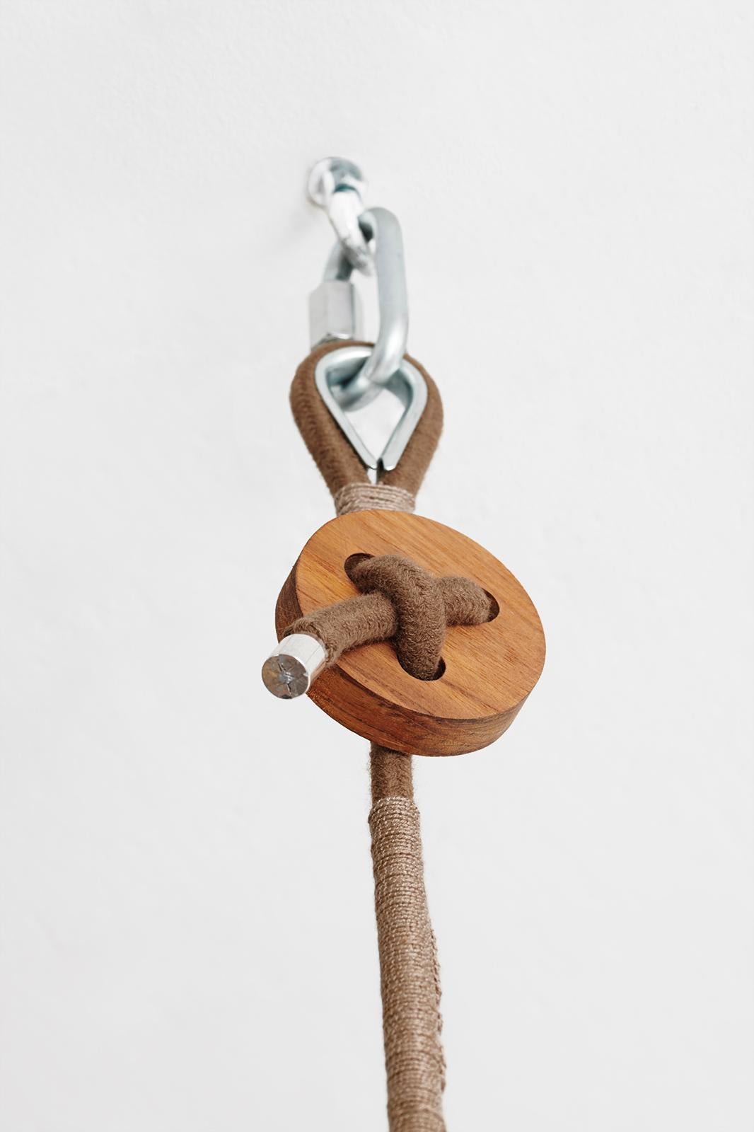 Siège en bois de teck pour enfants Tarzan Outdoor Swing fait à la main Crochet Cacao Textile Neuf - En vente à Tel Aviv, IL