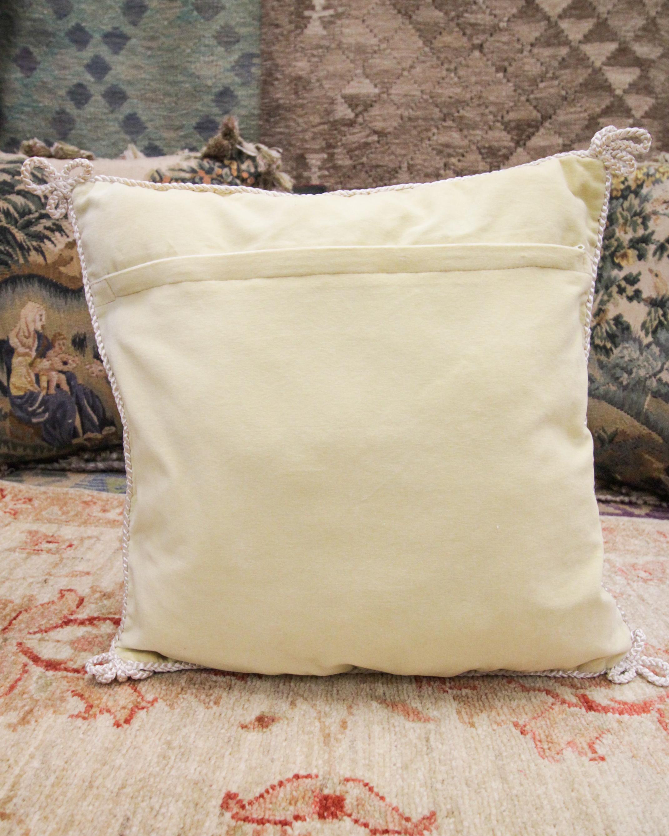 Chinese Handmade Cushion Cover Floral Needlepoint Scatter Pillow Cover For Sale
