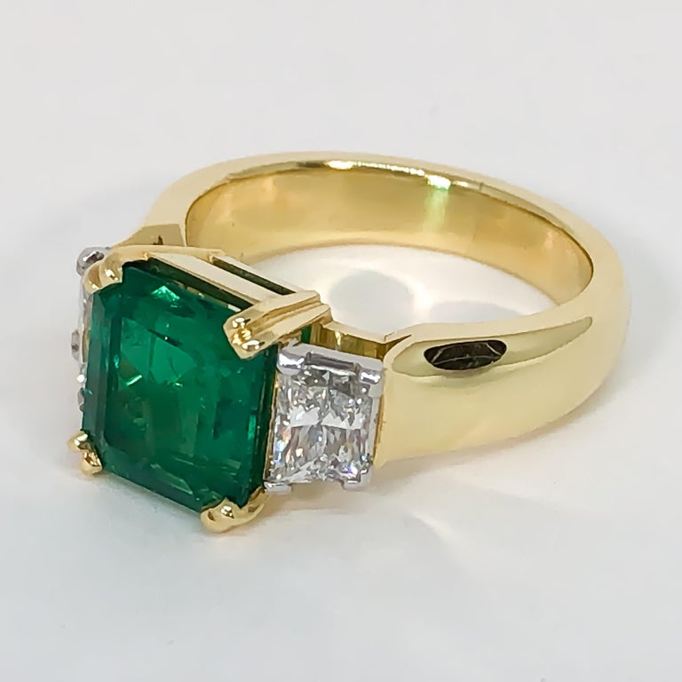Handmade Custom Colombian Emerald and Diamond Ring 18 Karat Yellow Gold ...