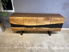 Tavolo console in resina epossidica nera rustica fatto a mano - Tavolo in legno con bordo vivo