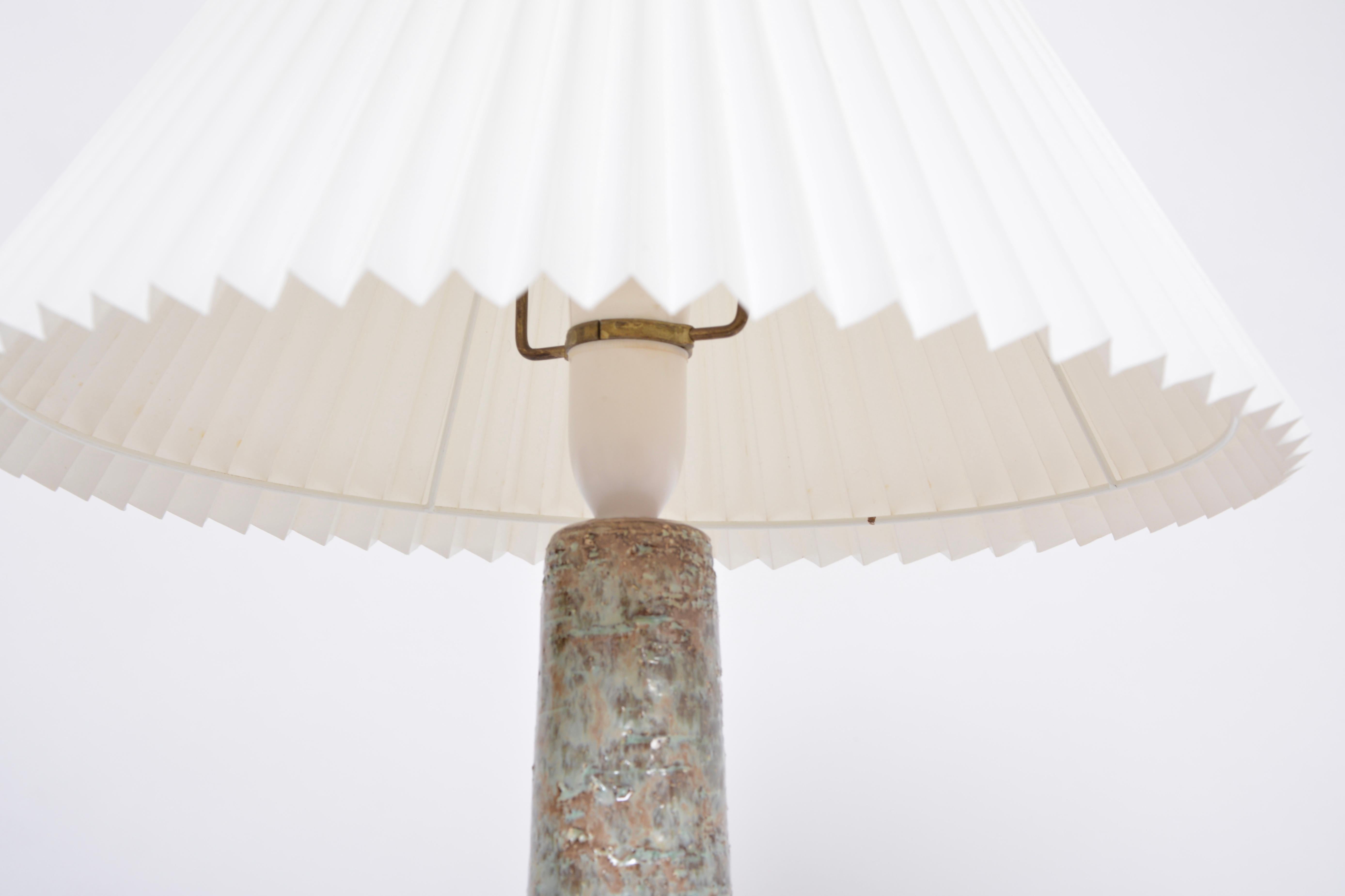 20th Century Handmade Danish Mid-Century Modern Ceramic Table Lamp by Løvemose Keramik For Sale