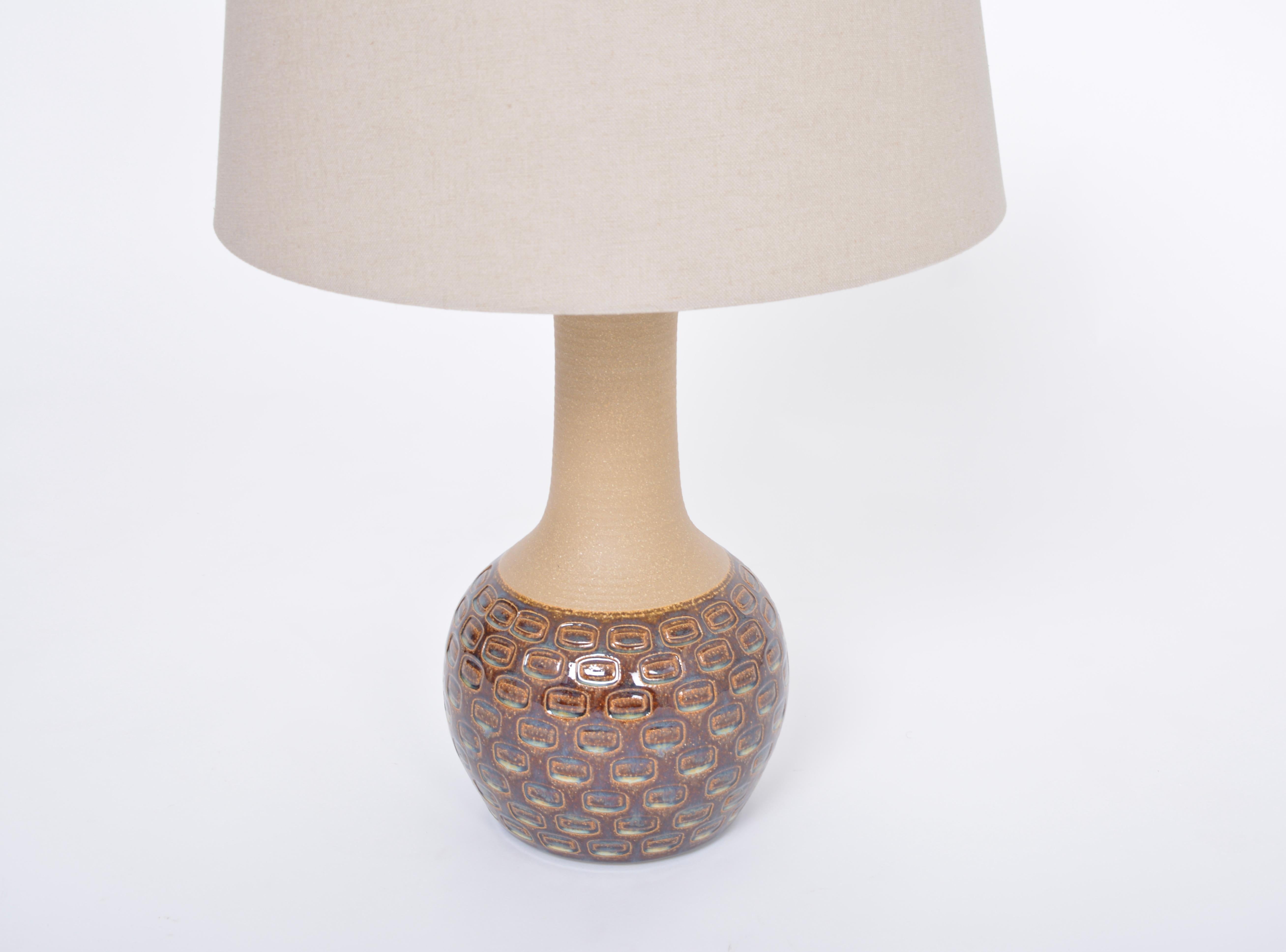 20th Century Handmade Danish Mid-Century Modern Stoneware Lamp with Graphic Pattern by Soholm For Sale