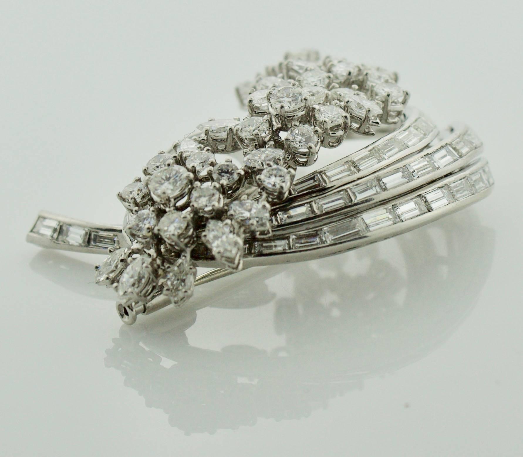 Broche en diamant faite à la main, vers les années 1950 en vente 1
