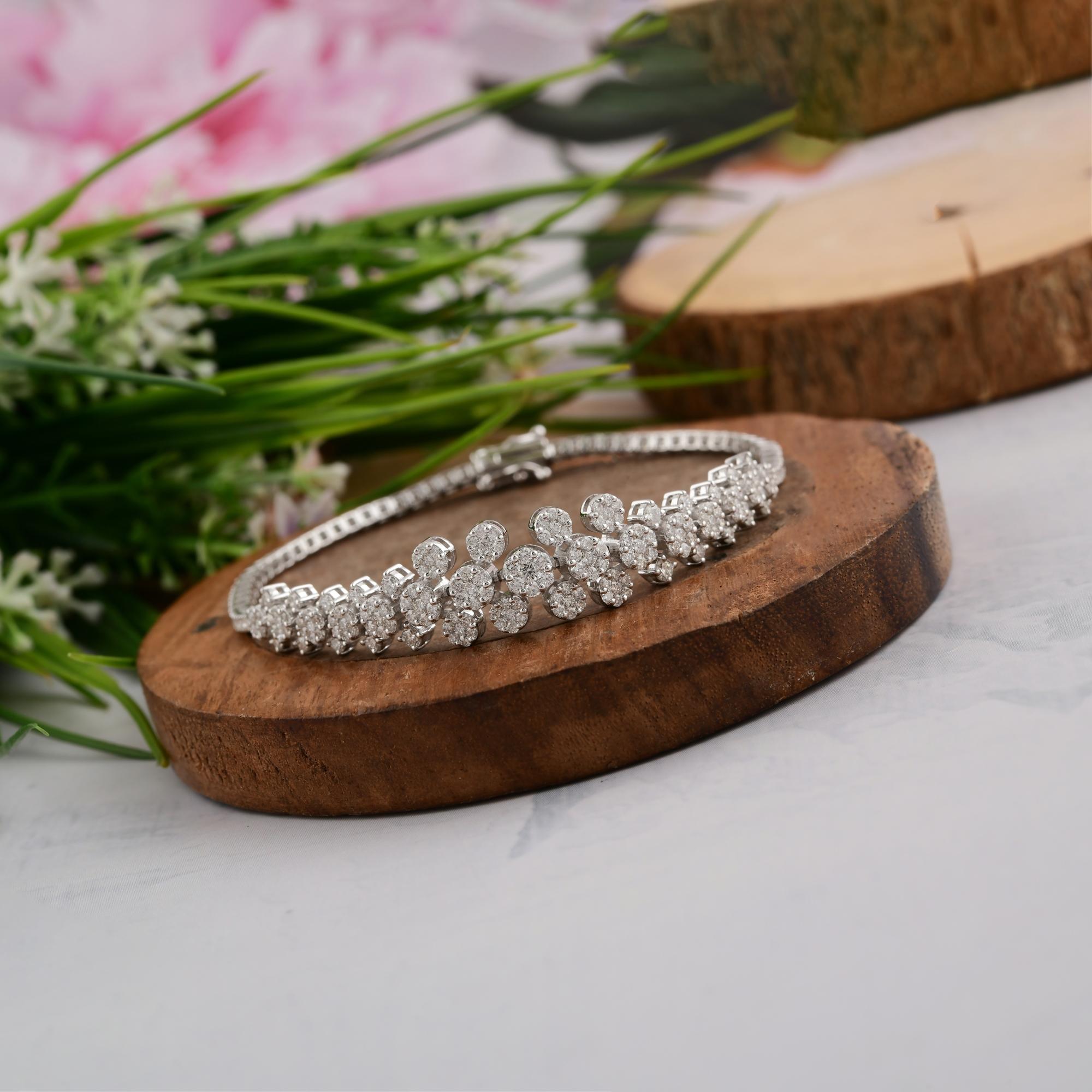 Bracelet en or blanc composé de diamants SI Clarity HI Color Fine Jewelry en vente 3