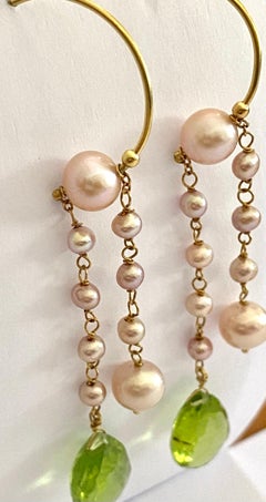 Handmade Earrings, Peridot Stone and 9 Freshwater Cultured Pearls, Made in Italy