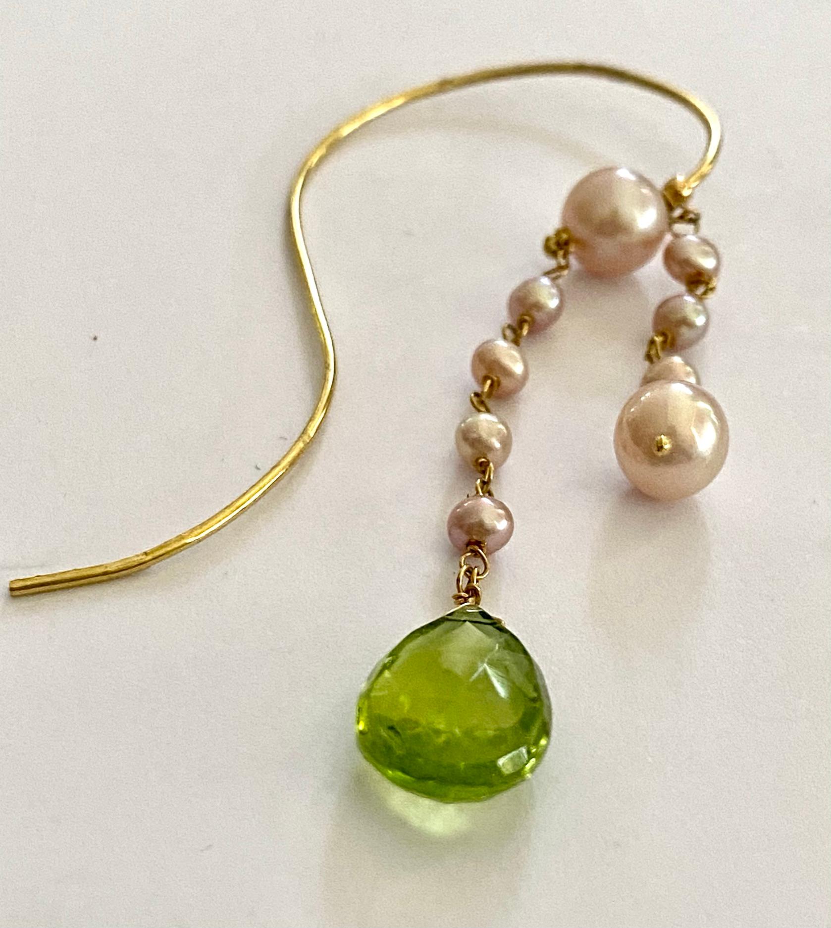 Modernist Handmade Earrings, Peridot Stone and 9 Freshwater Cultured Pearls, Made in Italy For Sale
