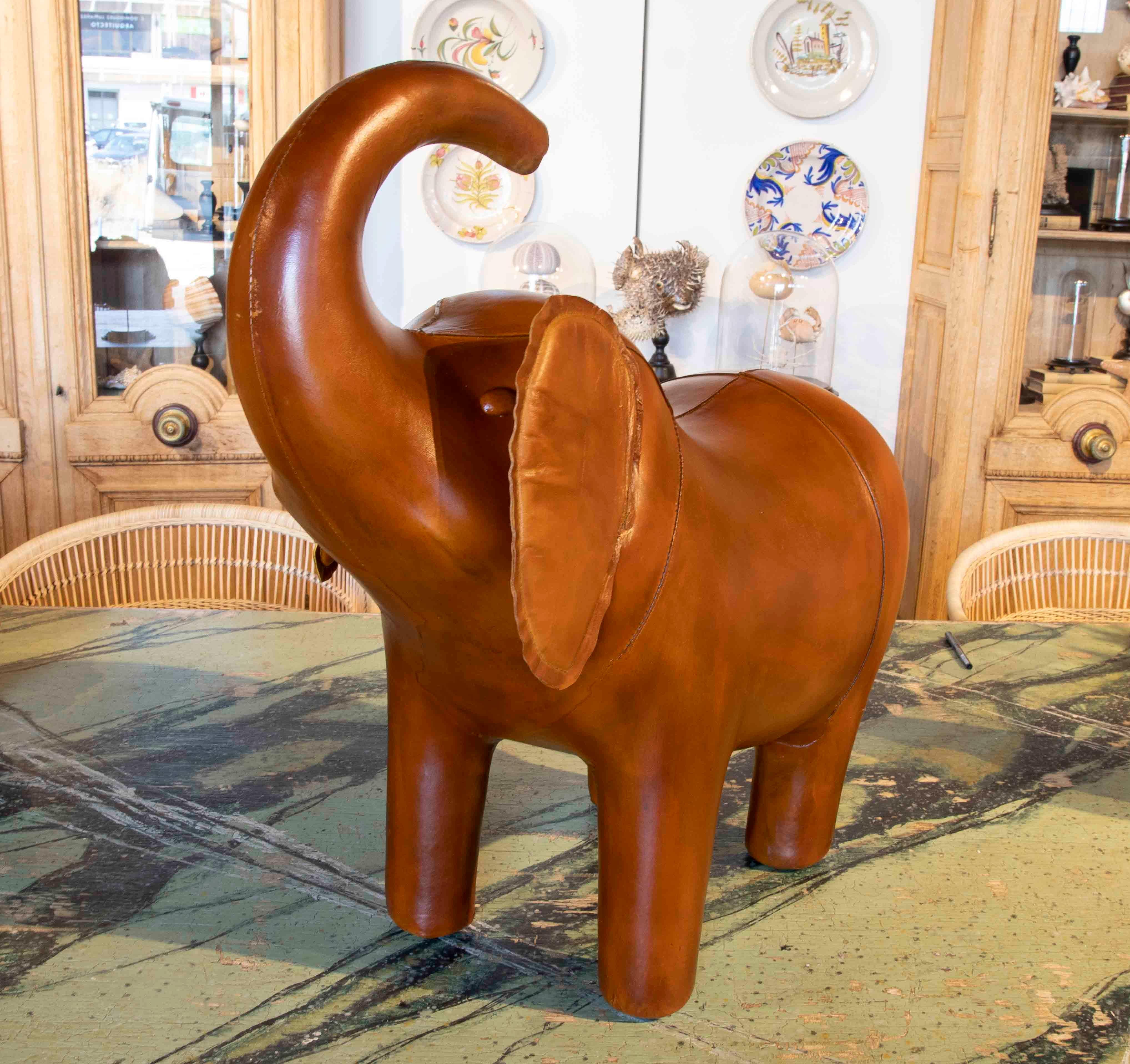Handmade Elephant Stool Upholstered in Antiqued Brown Leather In Good Condition For Sale In Marbella, ES