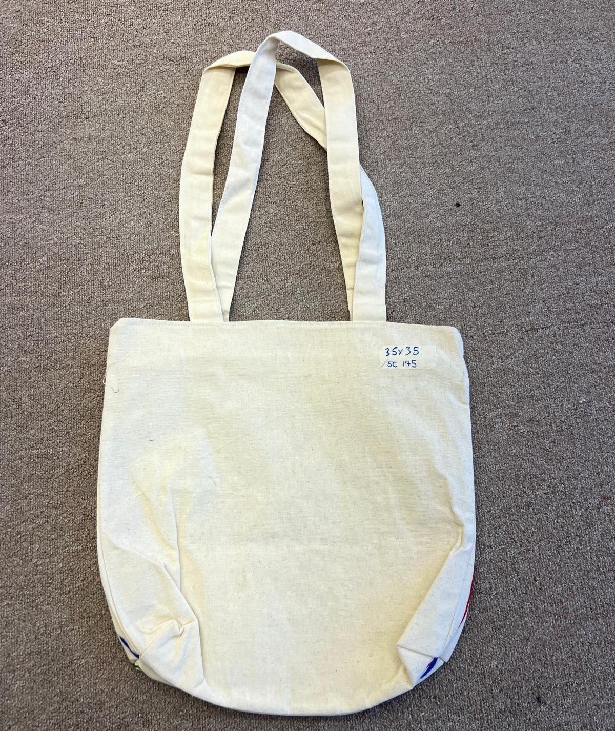 Handgefertigte, bestickte Handtasche.  Floral Suzani Tote Hobo Bucket Shopper Tasche (Bestickt) im Angebot