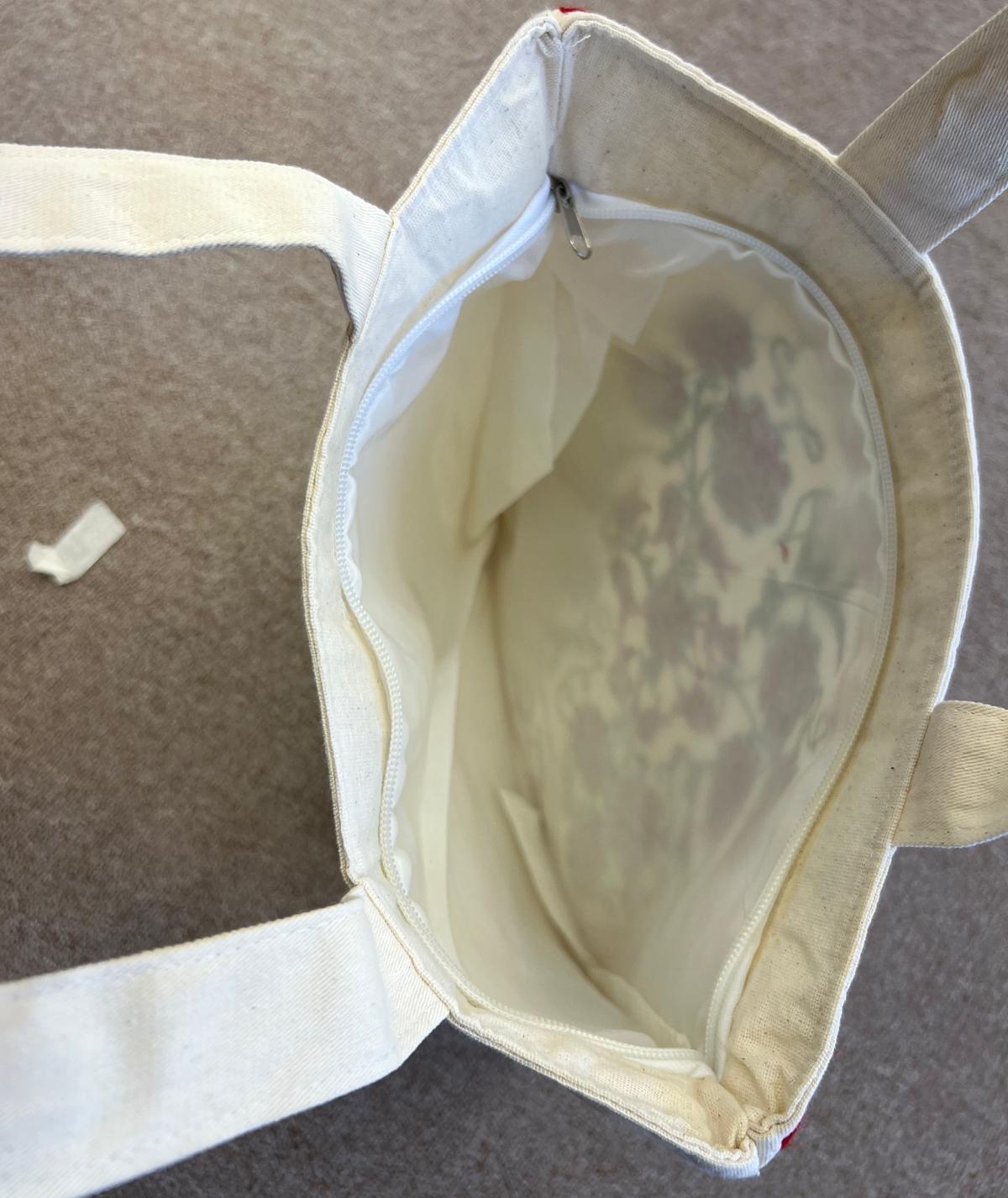 Handgefertigte, bestickte Handtasche.  Floral Suzani Tote Hobo Bucket Shopper Tasche im Zustand „Neu“ im Angebot in Spring Valley, NY