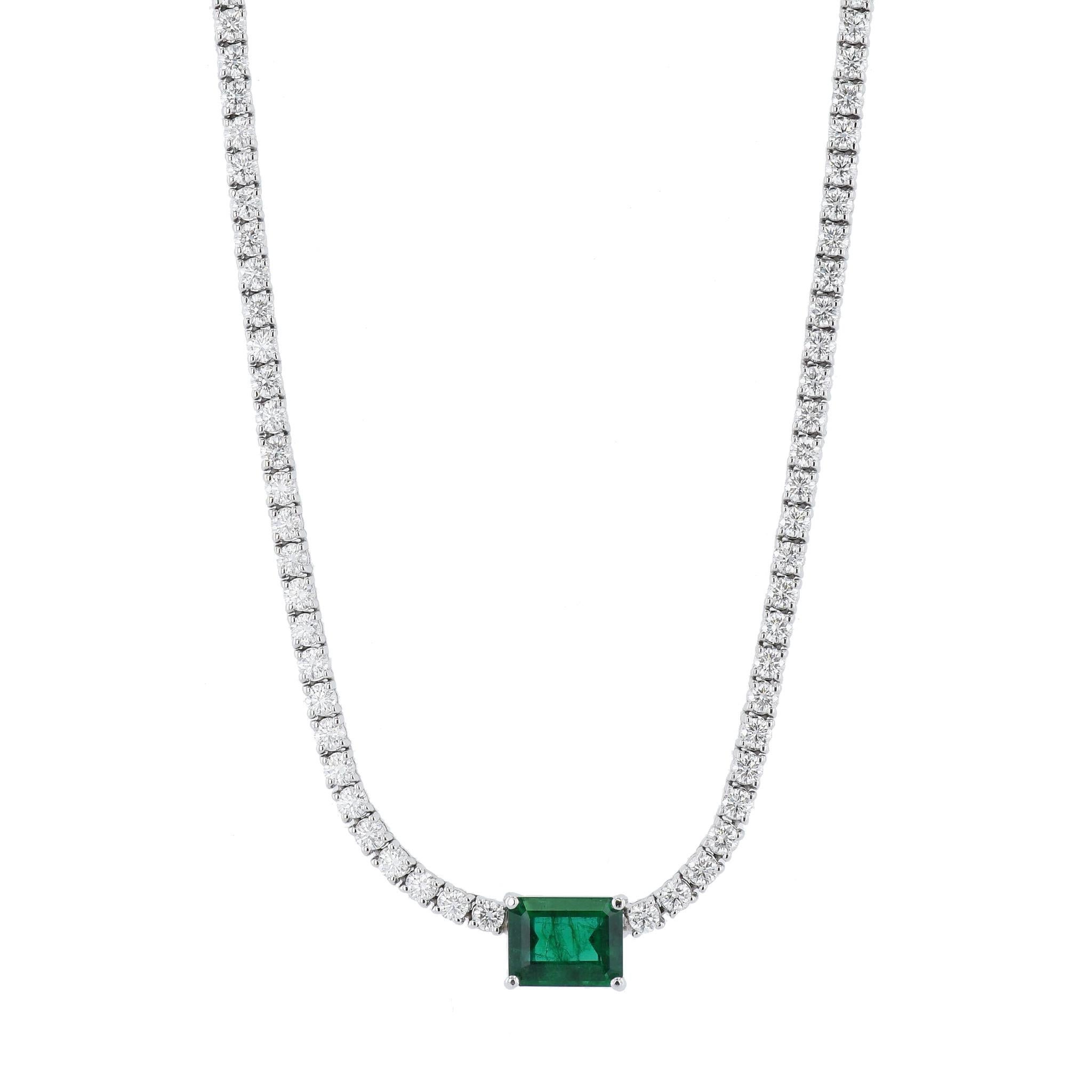 Handmade Emerald Cut Zambian Emerald Diamond Tennis Necklace 18 Karat Gold In New Condition For Sale In Miami, FL