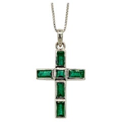 Handmade Emerald Jesus Cross Pendant 925 Sterling Silver, Unisex Christmas Gifts