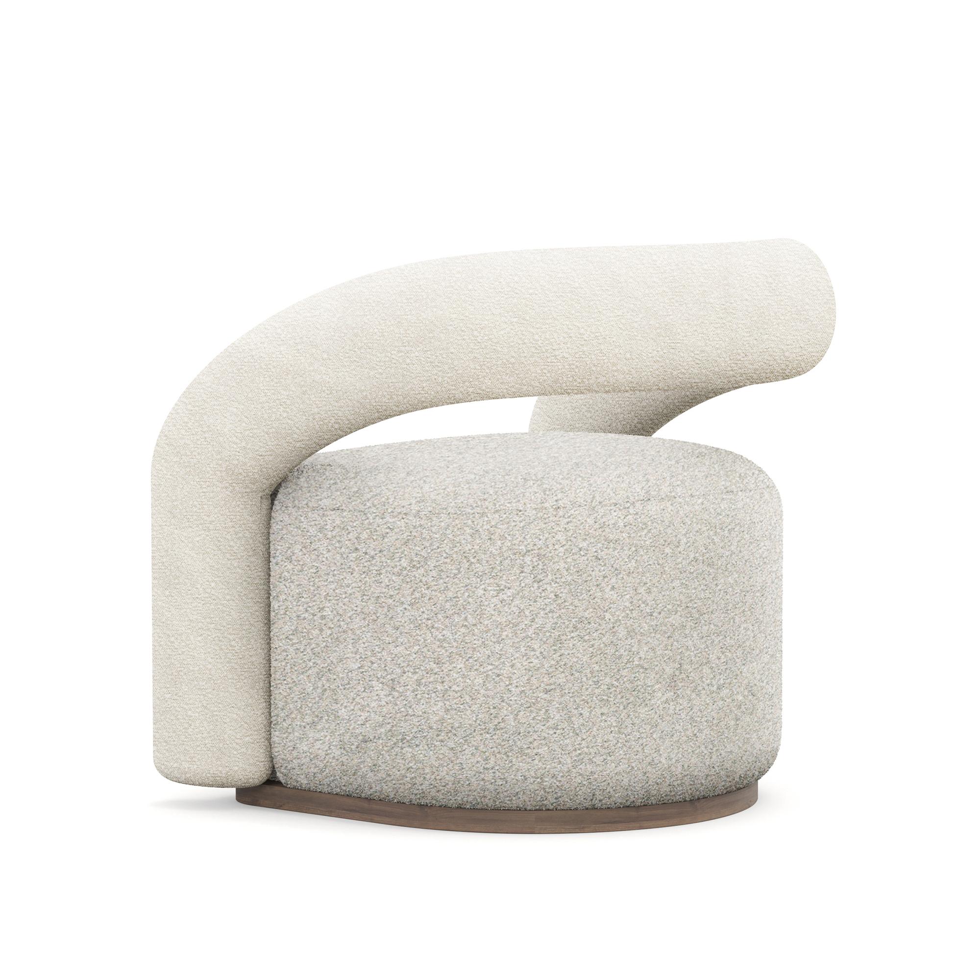 Fauteuil Emma de Nolita Harbour, un mélange parfait de design contemporain et de confort ultime. Ce fauteuil de facture exquise présente une silhouette unique et accueillante, alliant des lignes épurées à une esthétique moderne. Le fauteuil Emma est