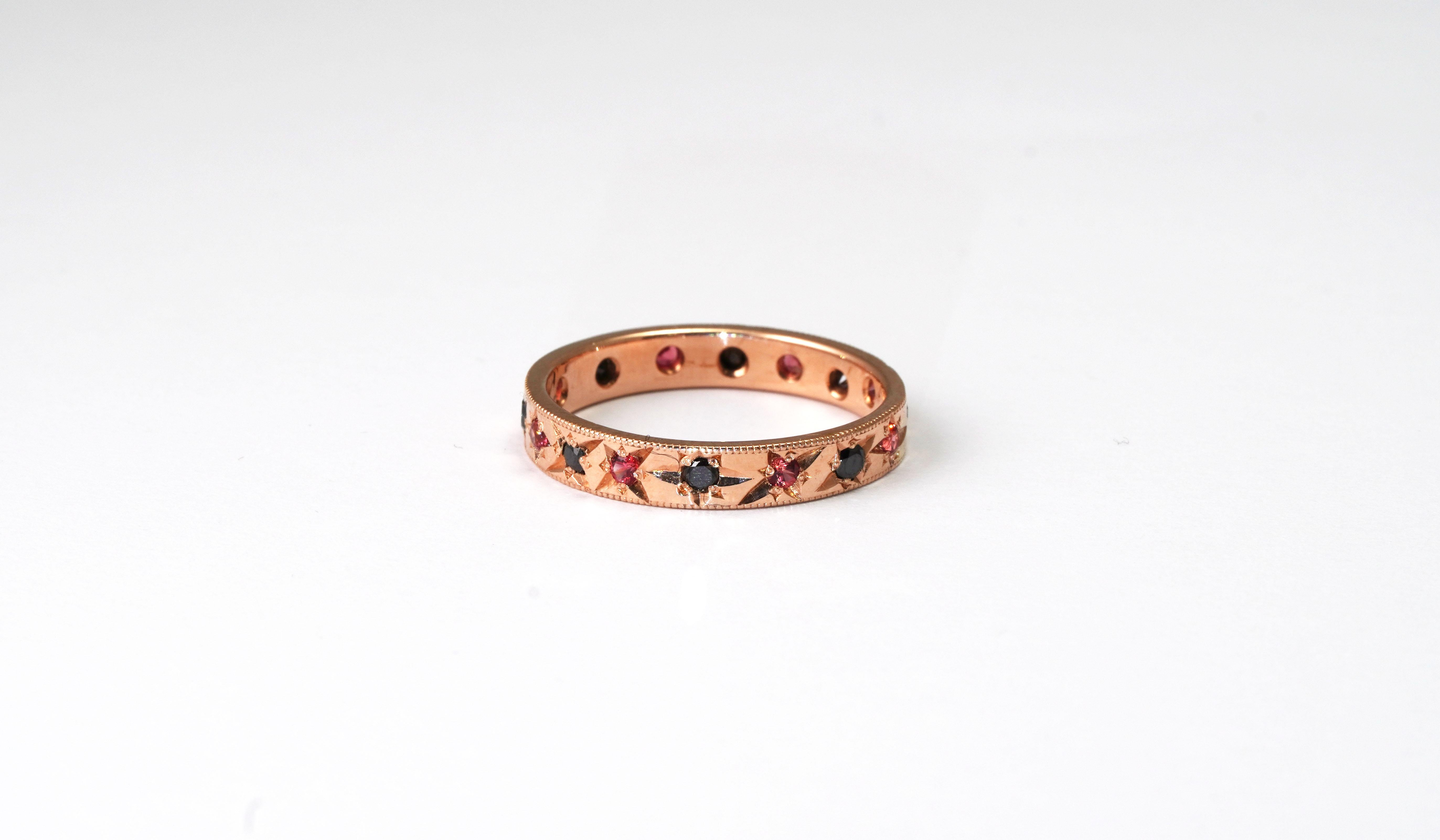 Handmade Engraved Ring with Pink Sapphire and Black Diamond In New Condition For Sale In София, BG
