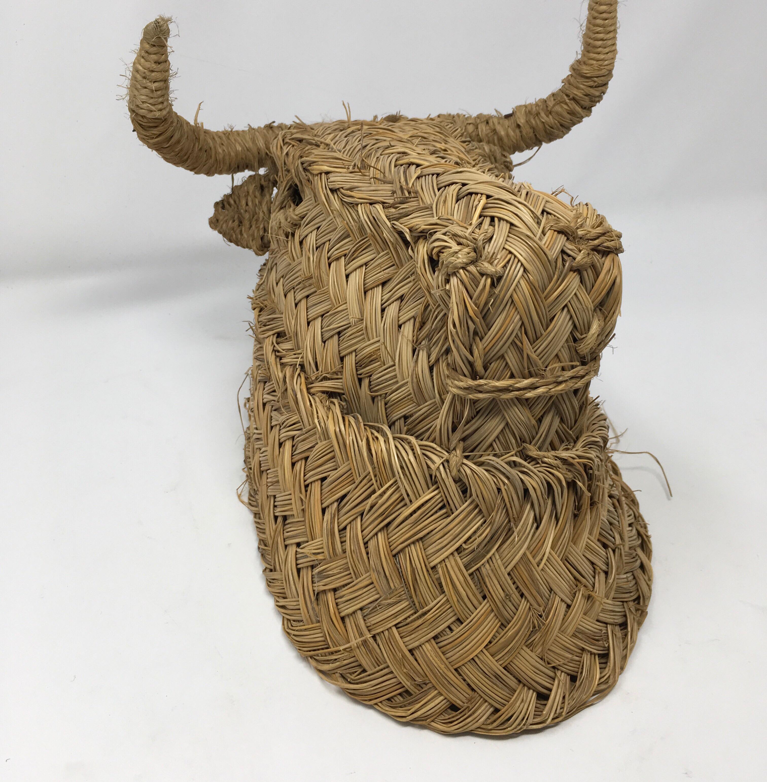 Hand-Woven Handmade Esparto Grass Wall Mount Bulls Head