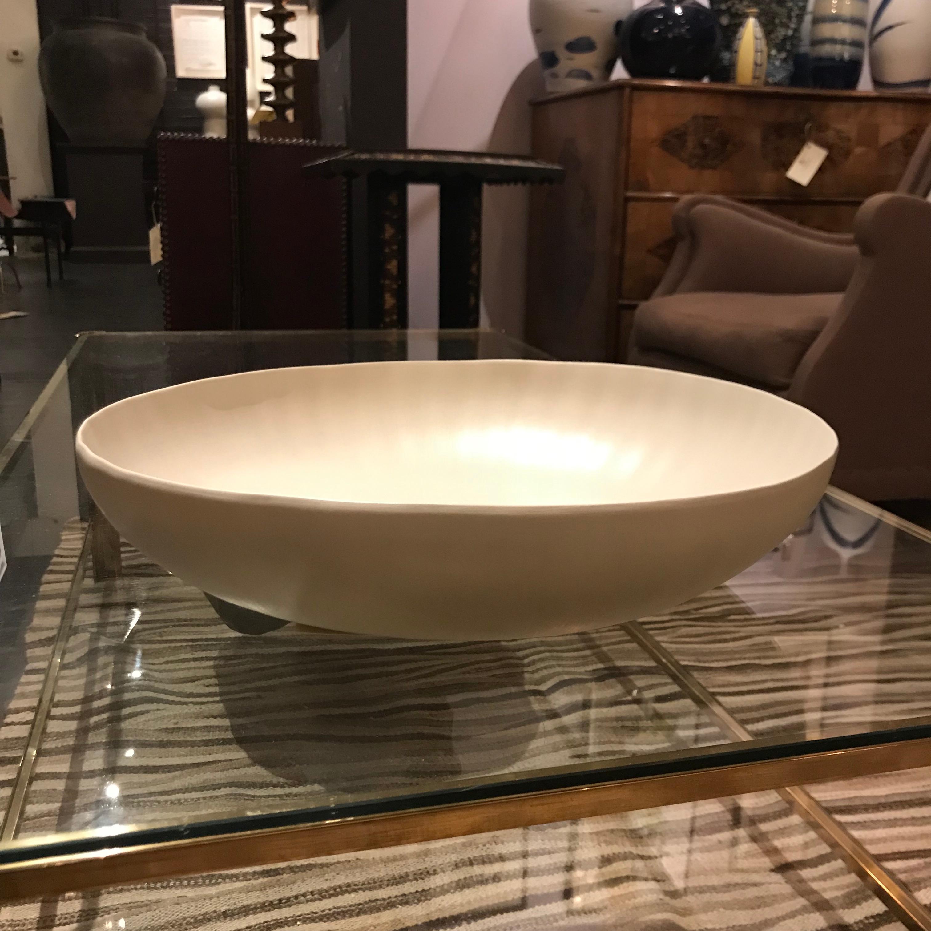 Hand-Crafted Handmade Fine Ceramic Linen Bowl, Italian, Contemporary