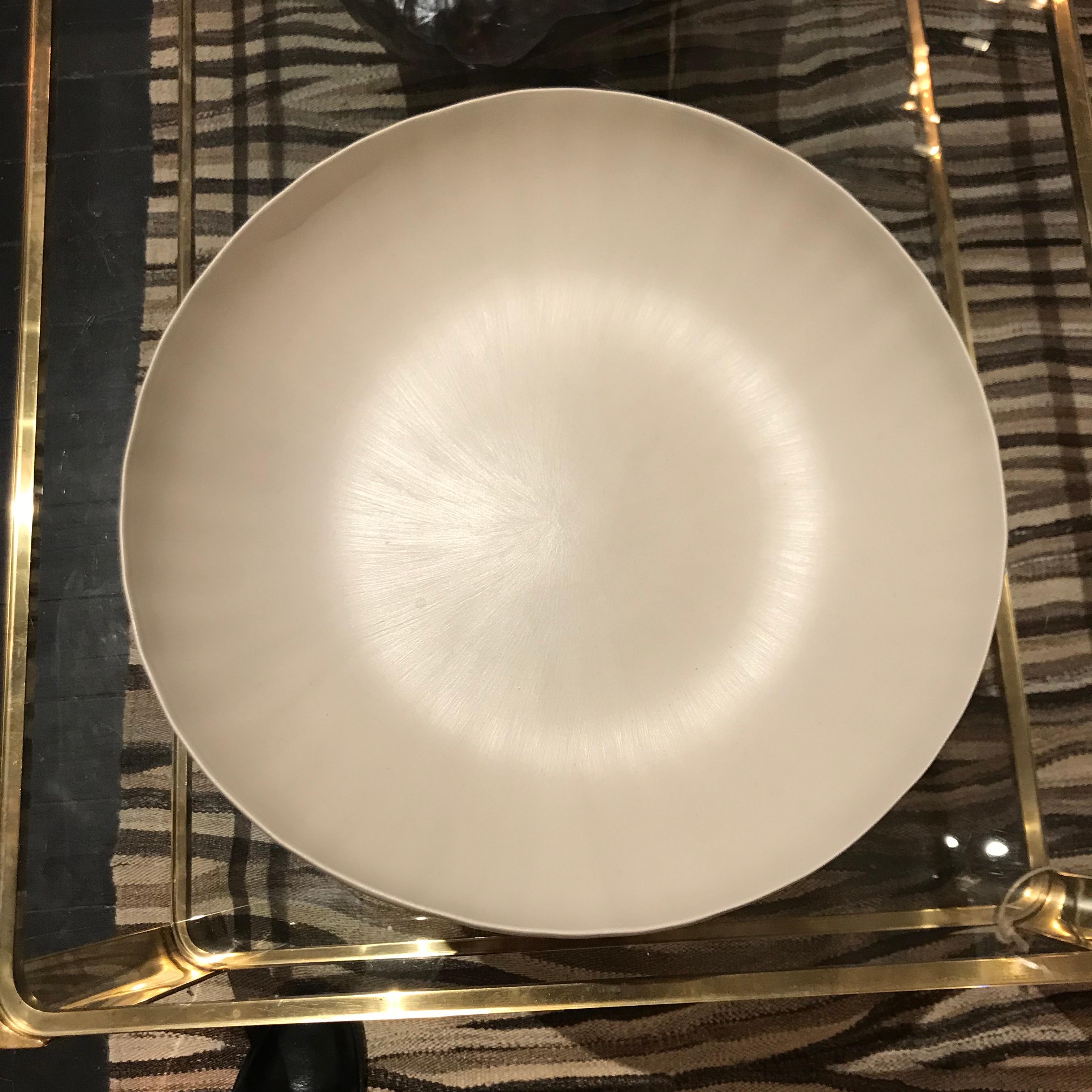 Handmade Fine Ceramic Linen Bowl, Italian, Contemporary In Excellent Condition In New York, NY