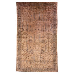 Tapis moderne et floral en laine turque Oushak surdimensionné, fait à la main et recouvert d'un champ beige.