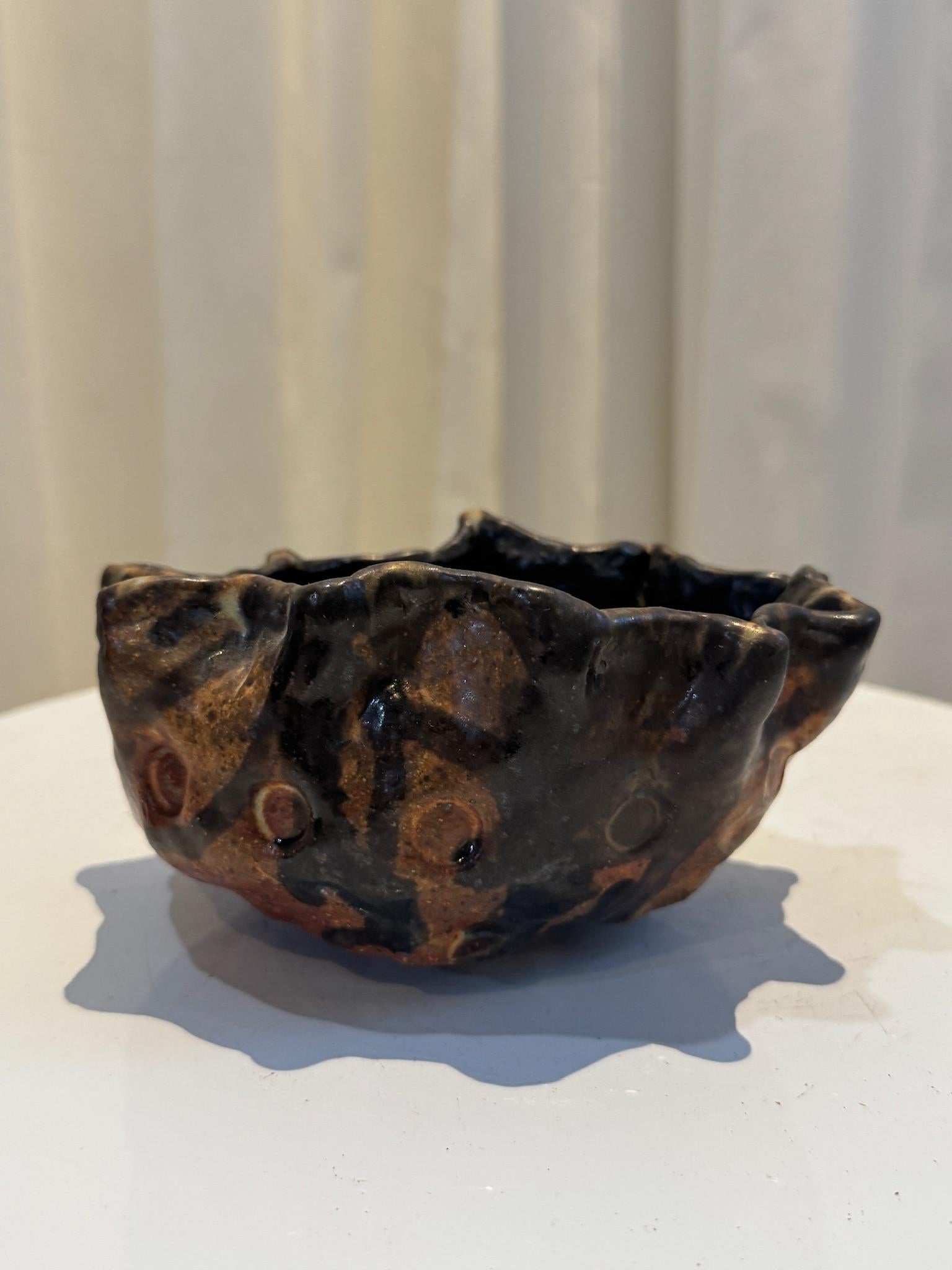 Moderne Vase en poterie Studio Freeform fait à la main - Pièce d'art sculpturale en céramique en vente